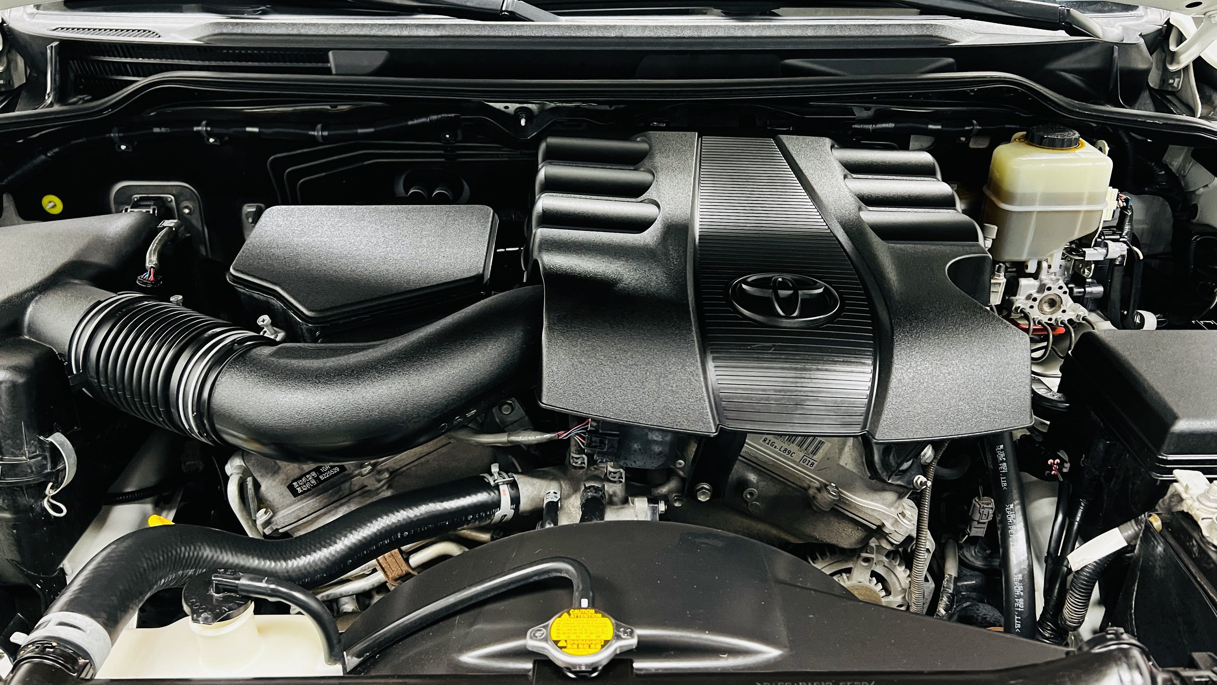 Toyota 2016 #14 Toyota 2016 car image #14