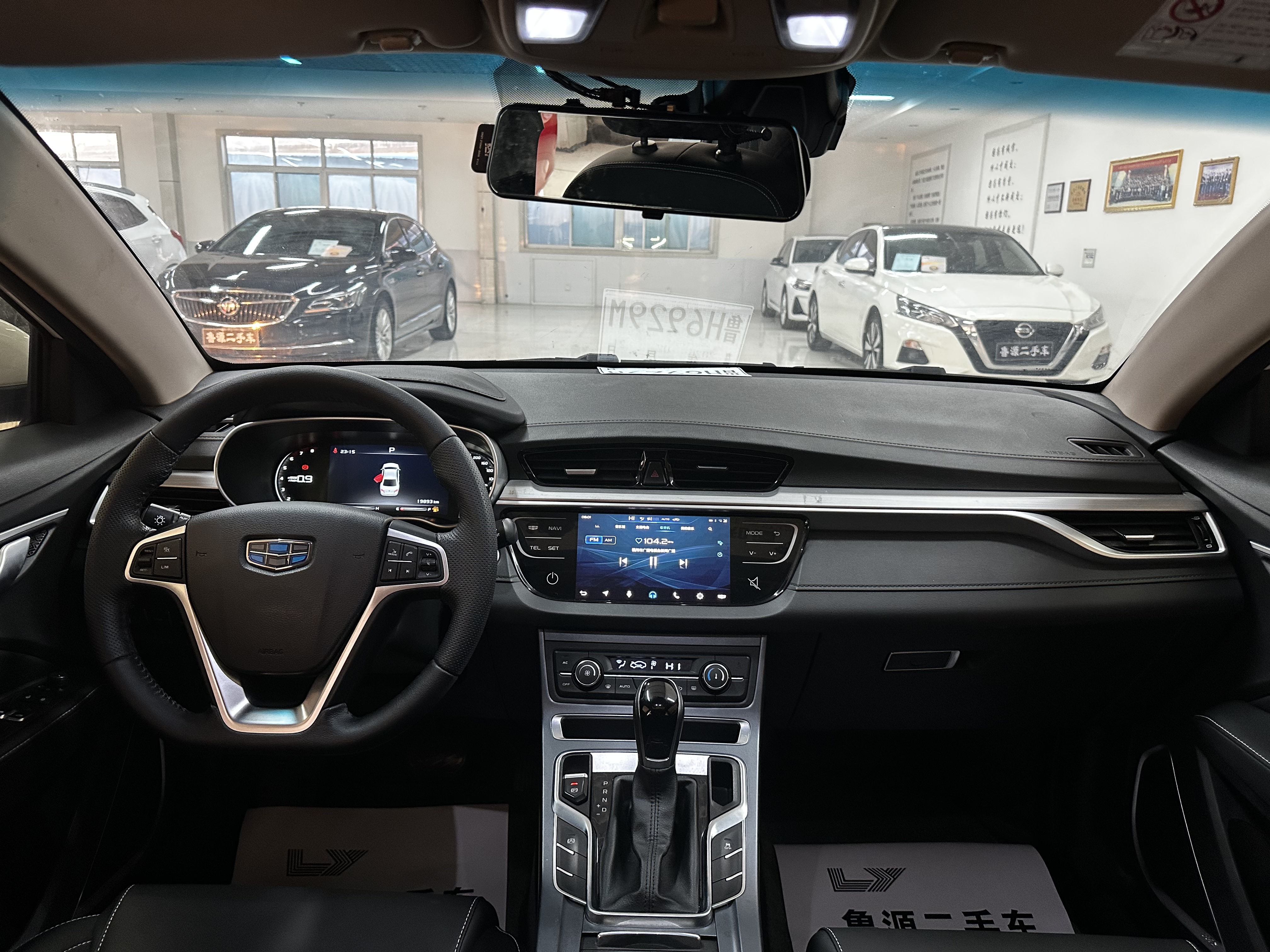 GEELY Emgrand 2018 #14 GEELY Emgrand 2018 car image #14
