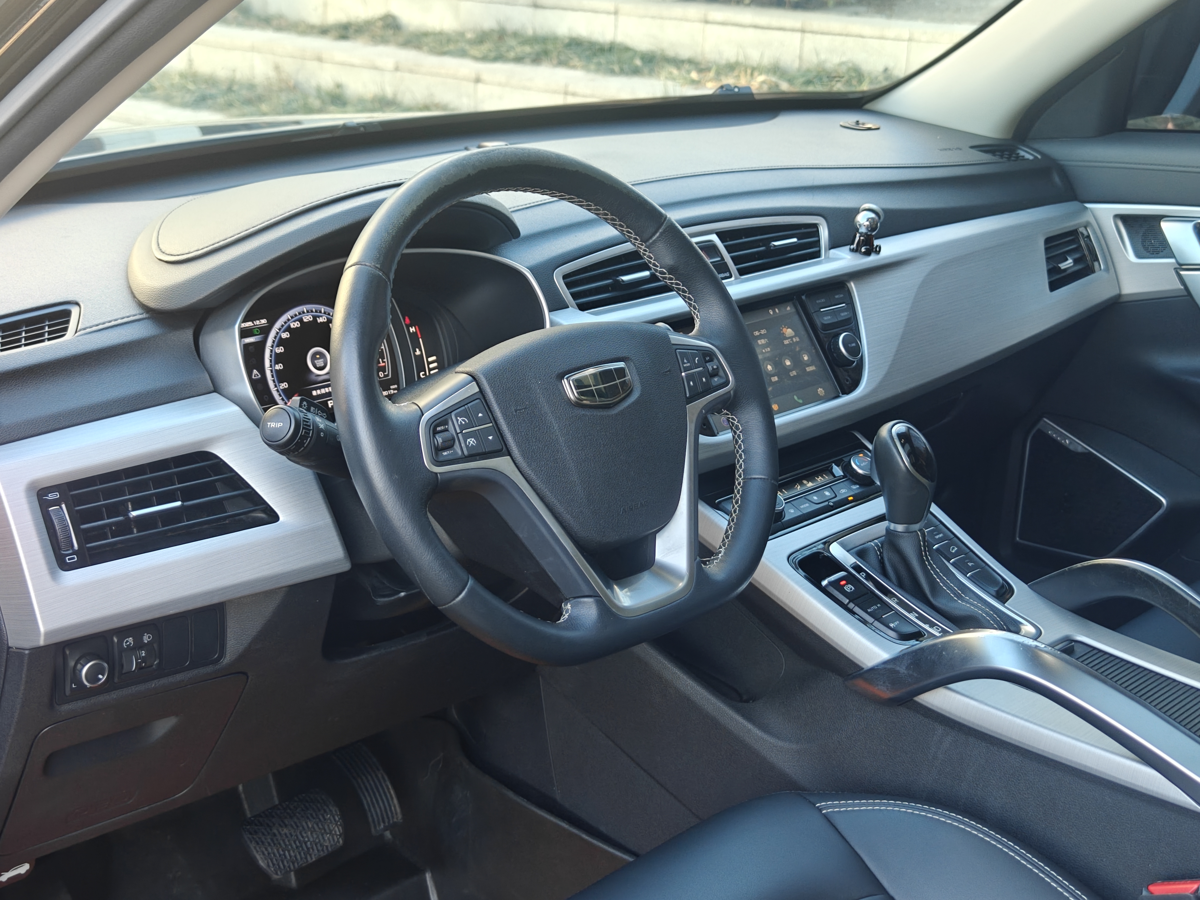 GEELY Boyue 2018 #14 GEELY Boyue 2018 immagine di auto #14