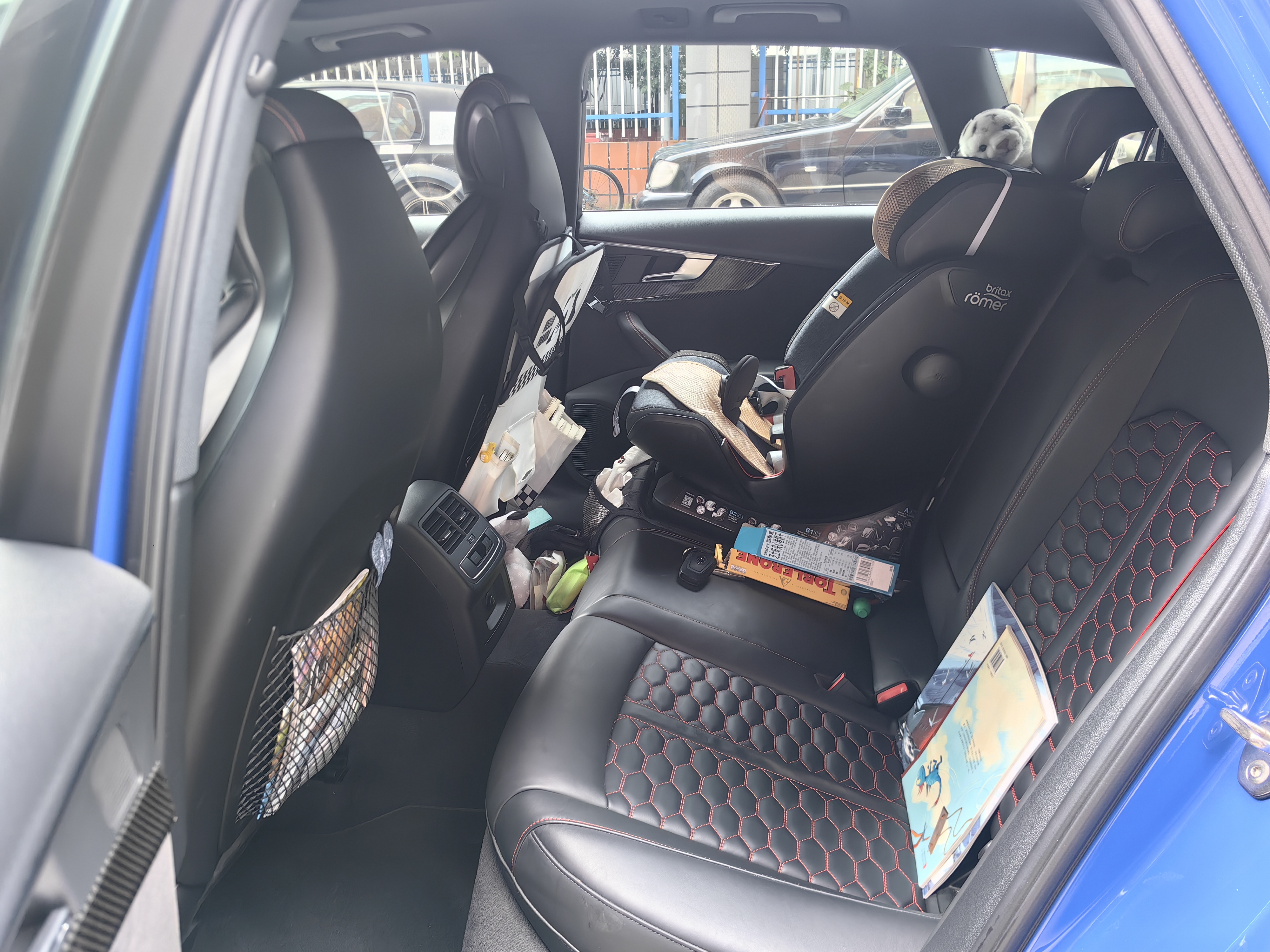 Audi RS 4 2019 car image #14