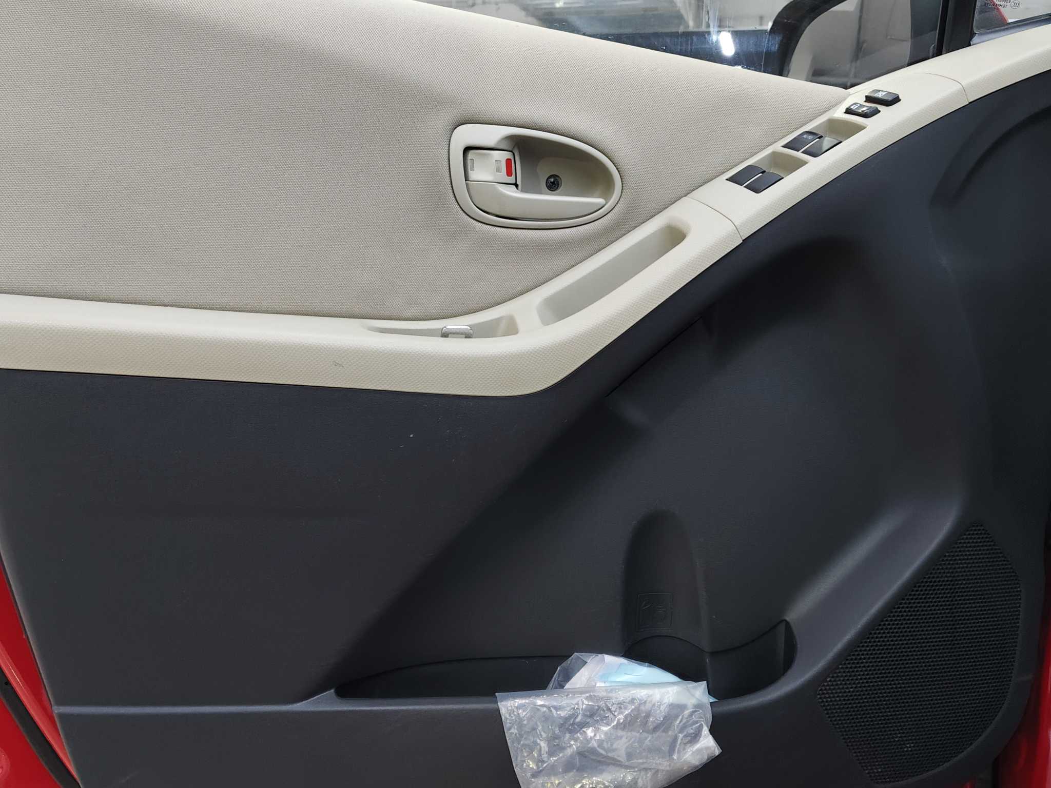 Toyota Yaris 2012 #14 Toyota Yaris 2012 car image #14