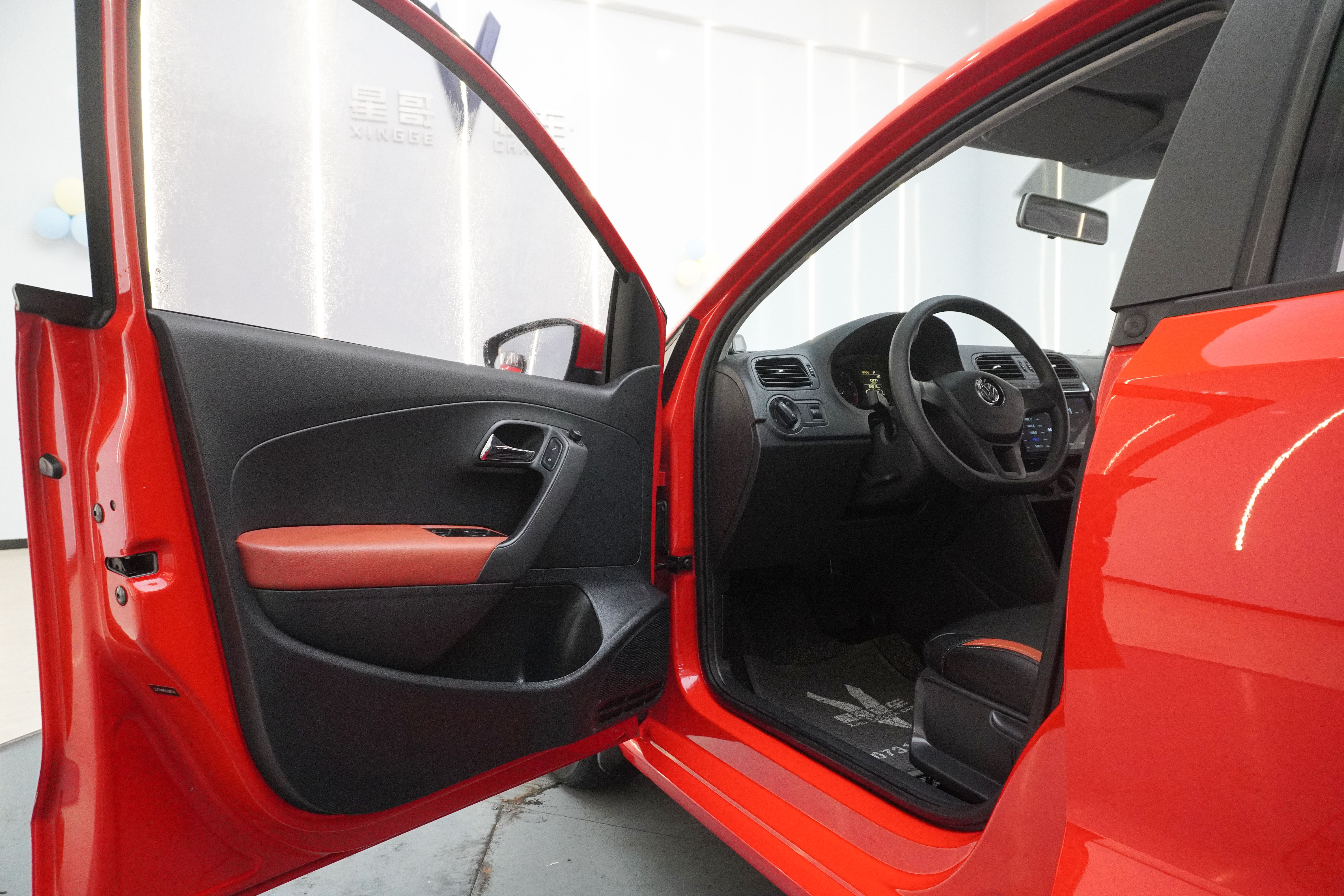 Polo 2018 car image #14