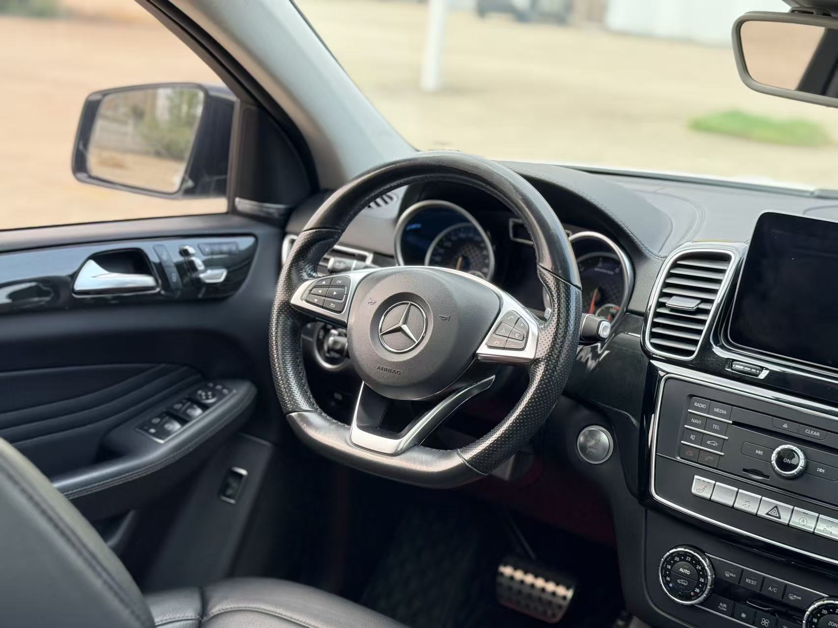 Mercedes-Benz GLE Coupe AMG 2018 car image #14