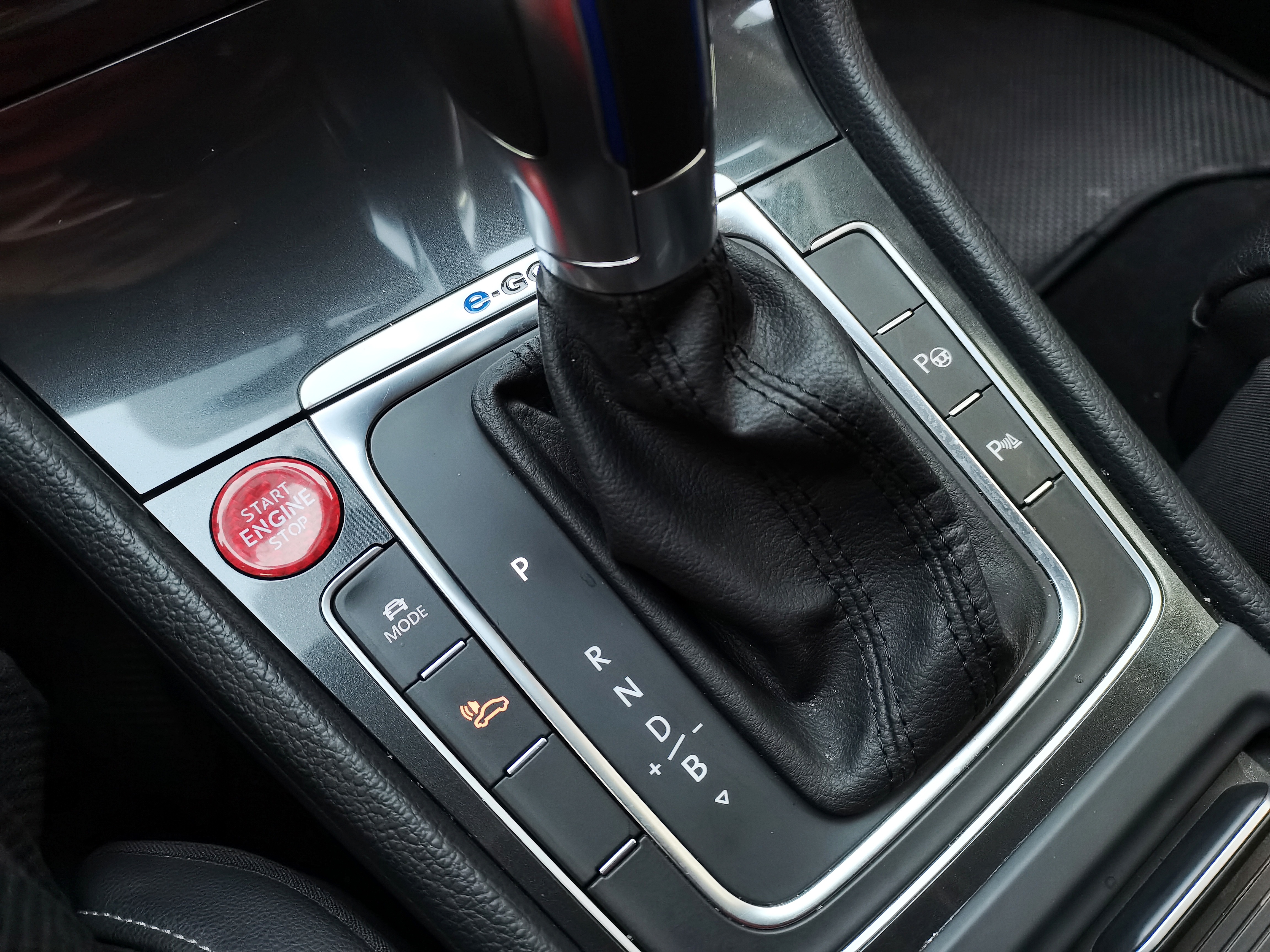 Volkswagen Golf New Energy (Imported) 2019 صورة سيارة #14