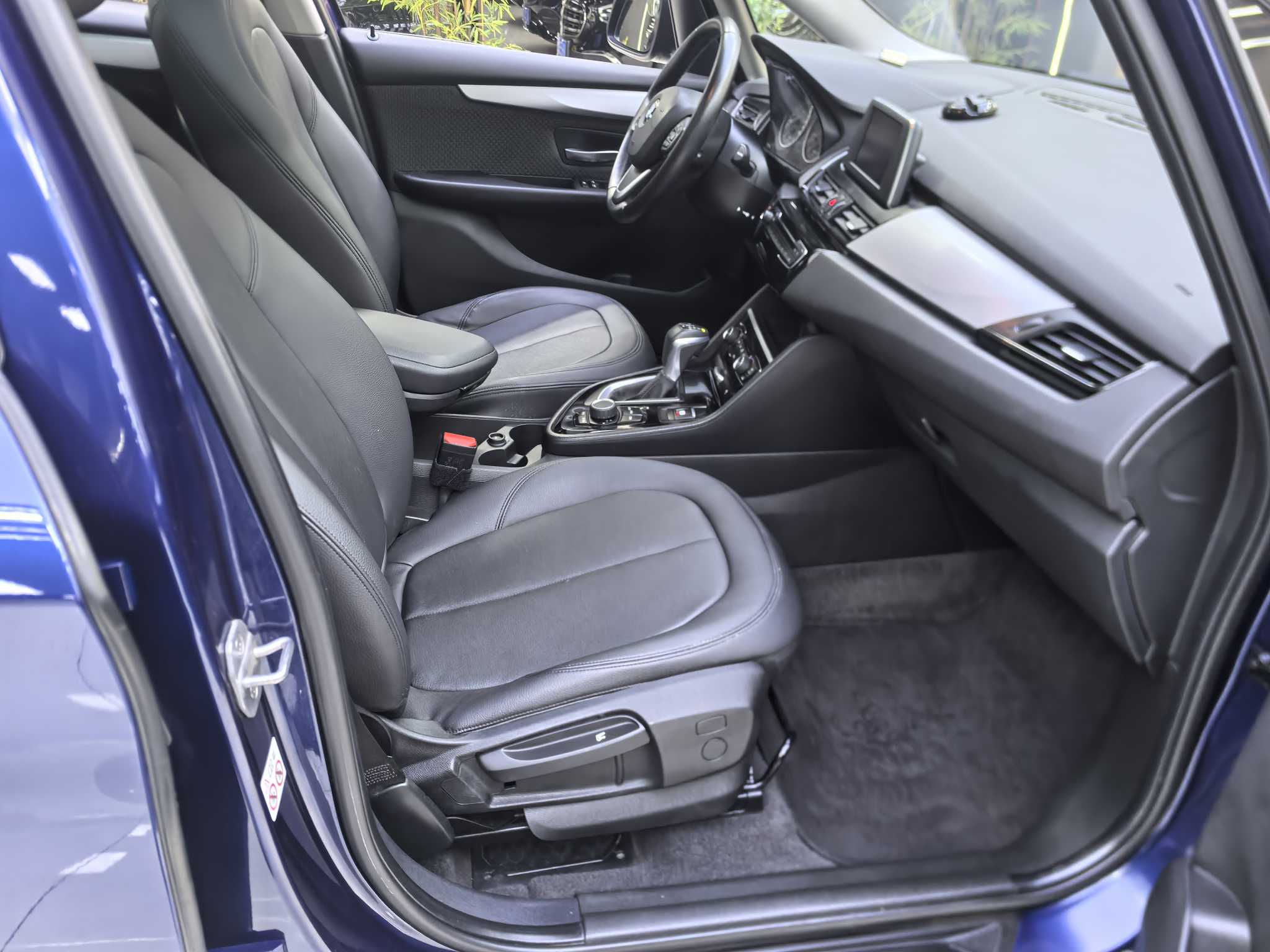 BMW 2 Series Tourer 2018 car image #14