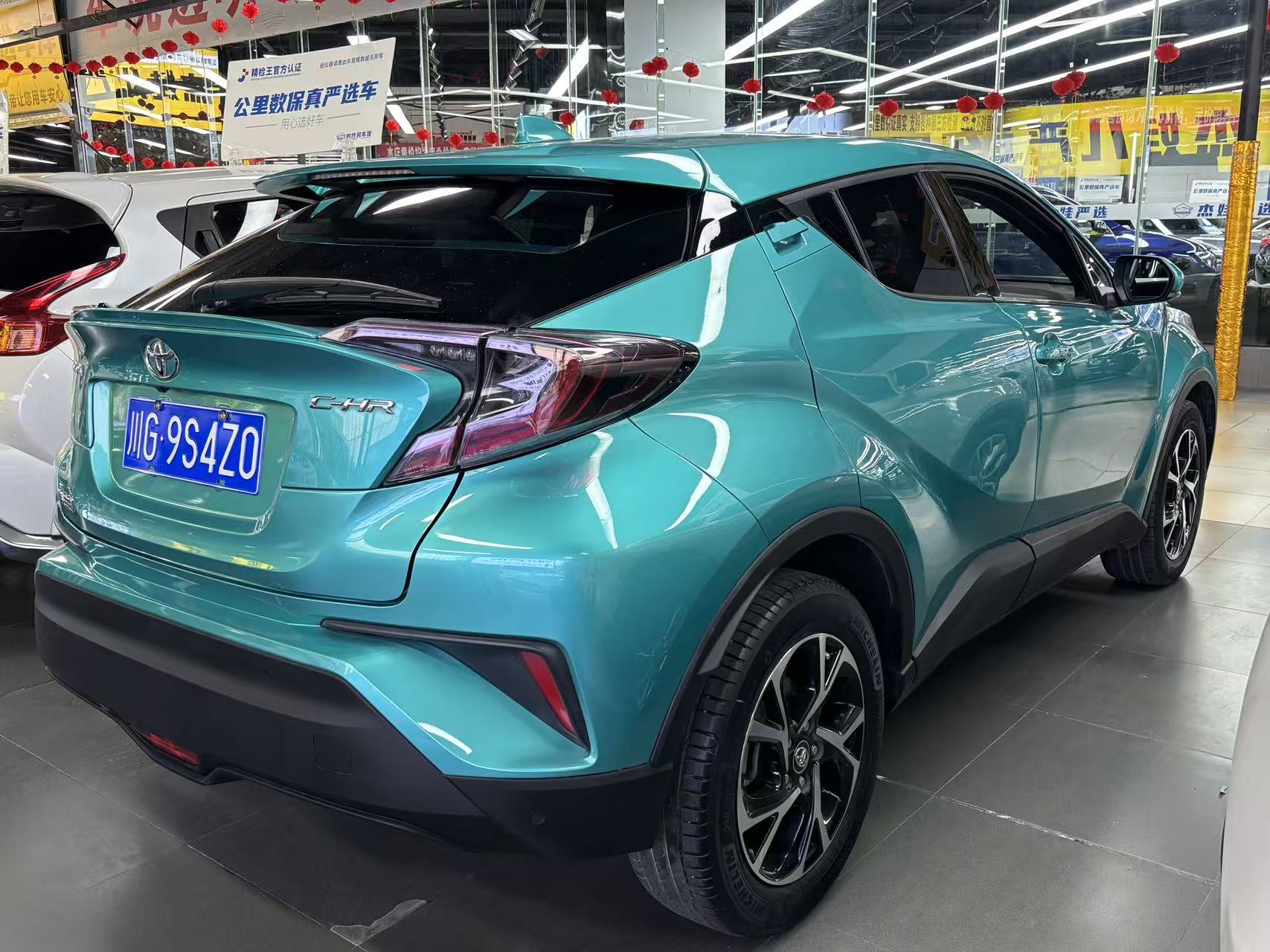 Toyota C-HR 2018 immagine di auto #14