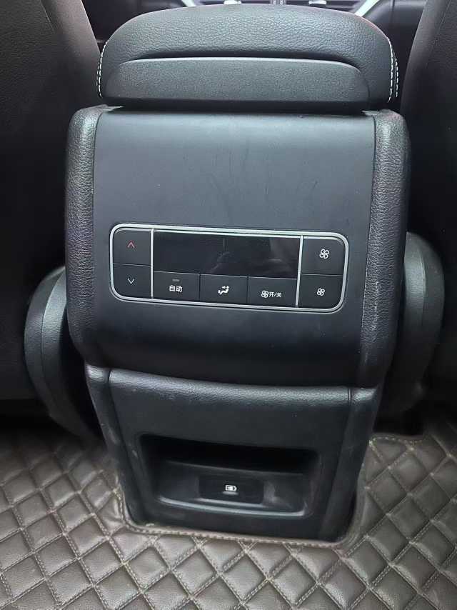 BYD Tang 2019 #14 BYD Tang 2019 car image #14