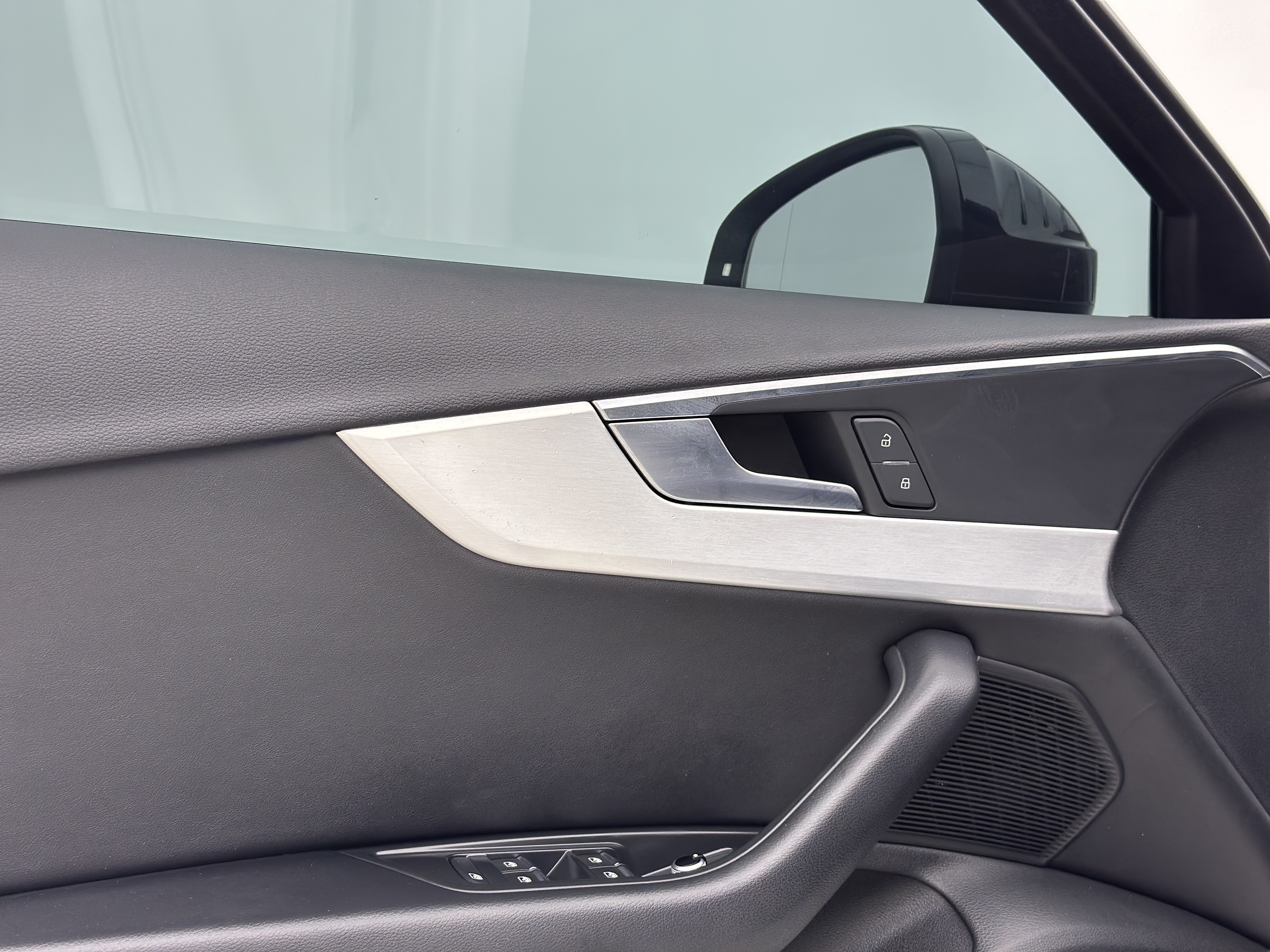 Audi A4L 2018 #14 Audi A4L 2018 car image #14