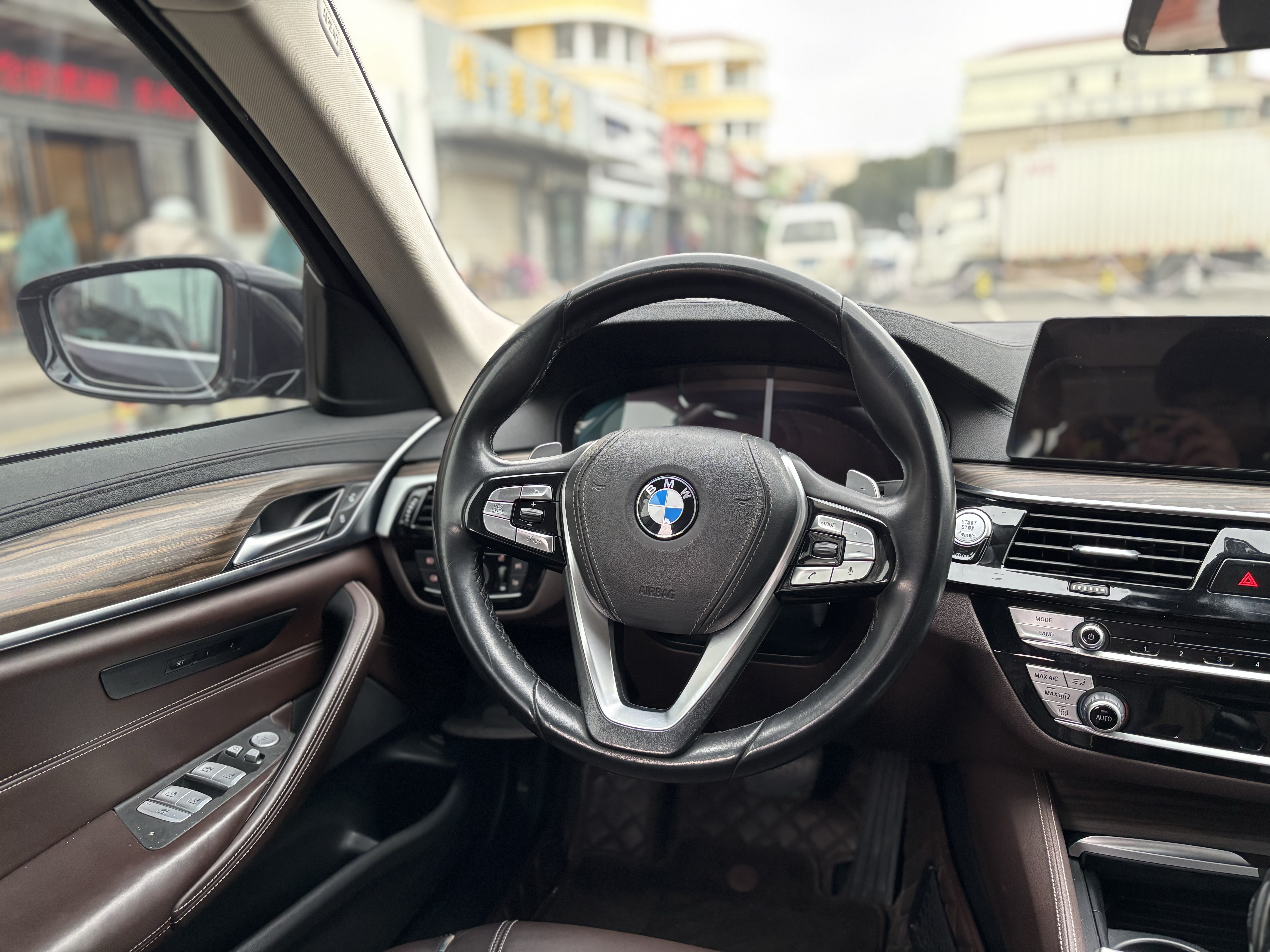 BMW 5 Series 2019 #14 BMW 5 Series 2019 car image #14