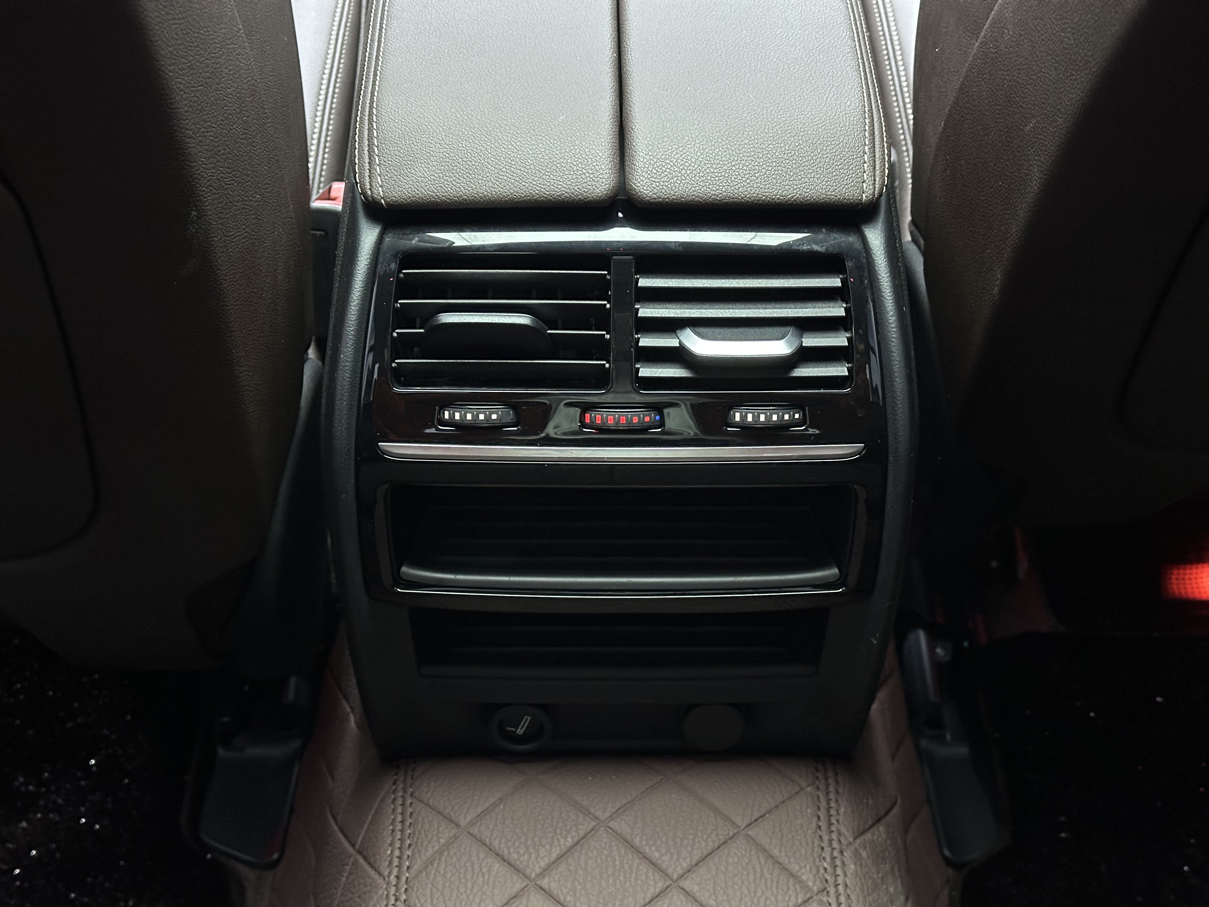 BMW 5 Series 2019 #14 BMW 5 Series 2019 car image #14