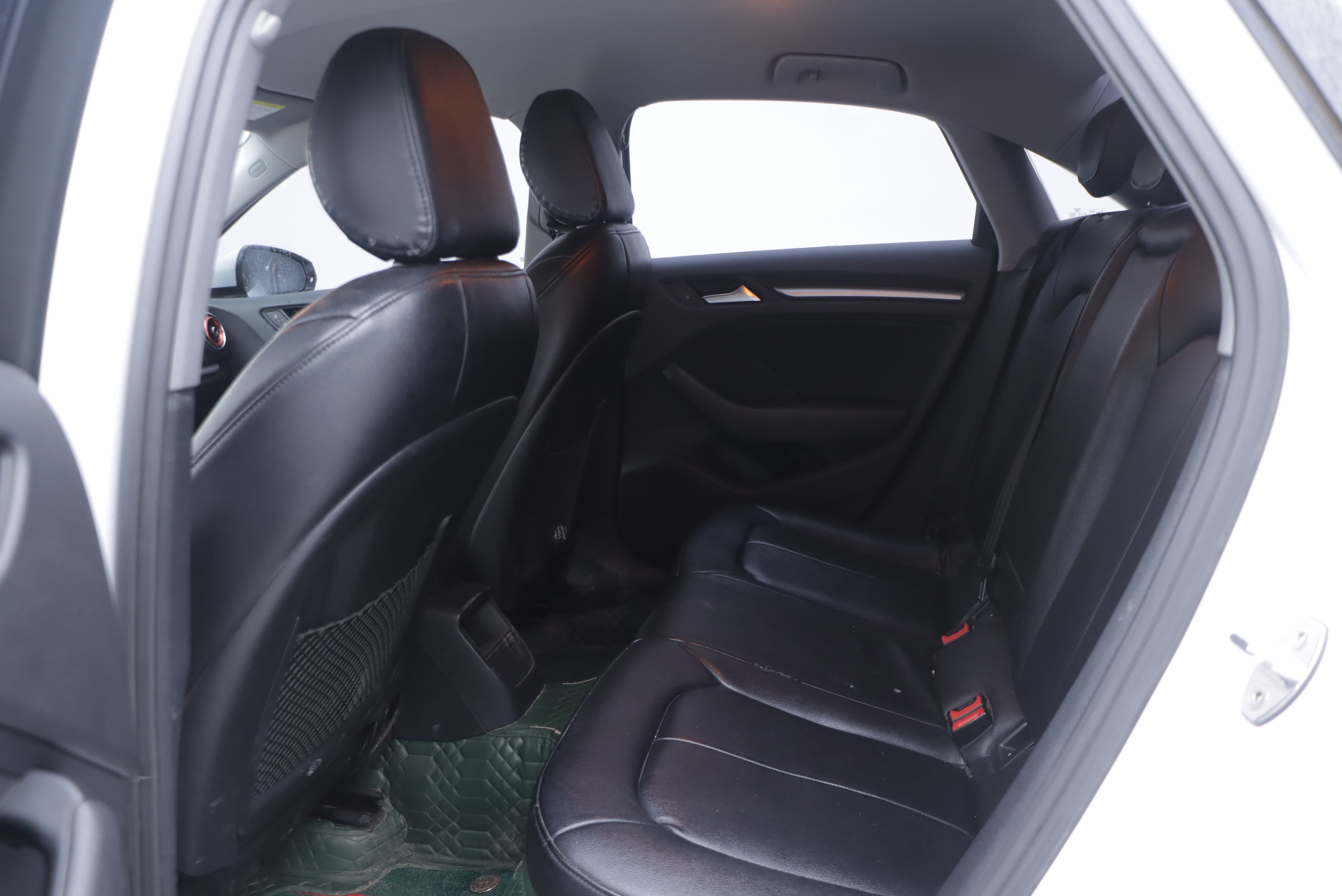 Audi A3 2019 car image #14