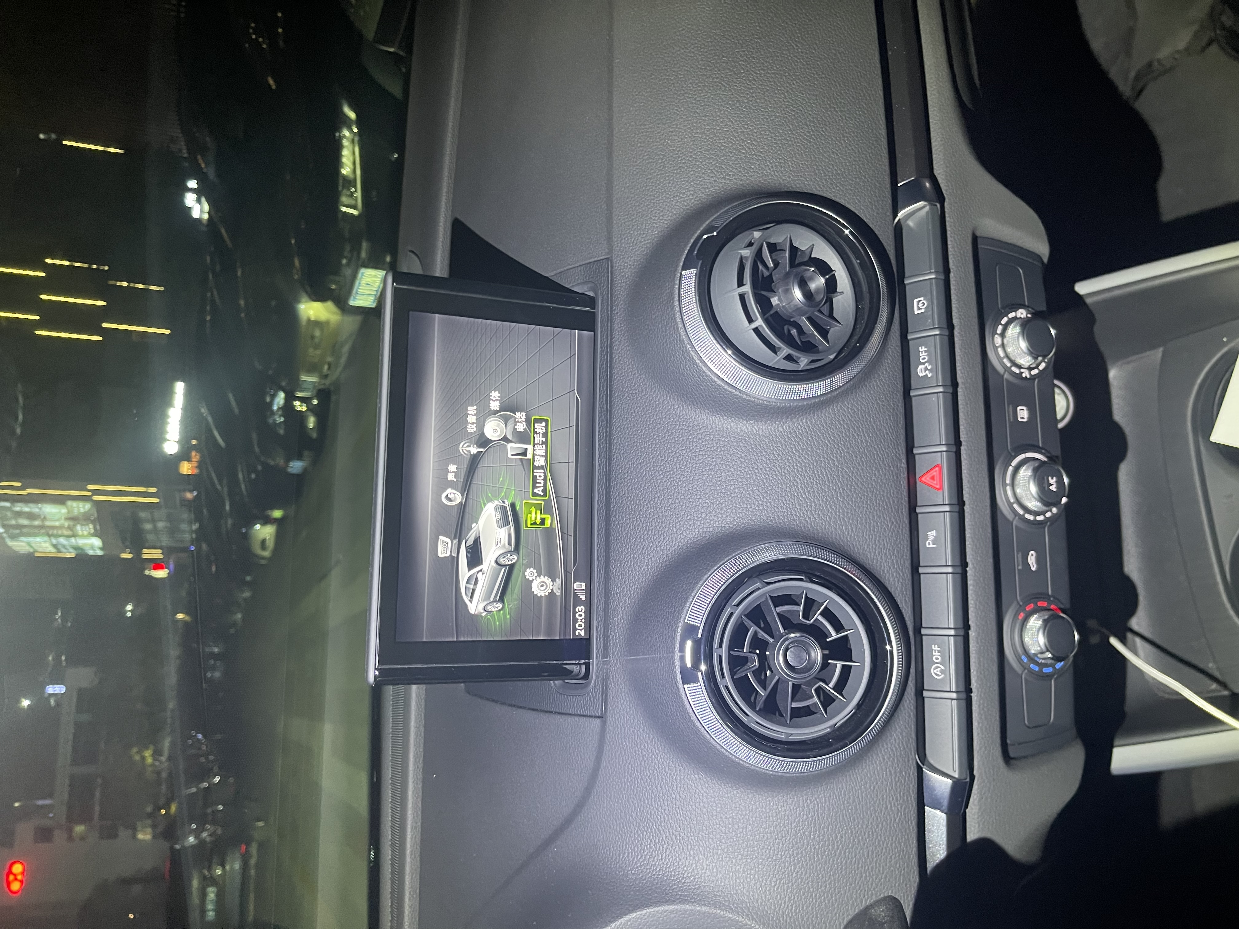 Audi A3 2019 car image #14