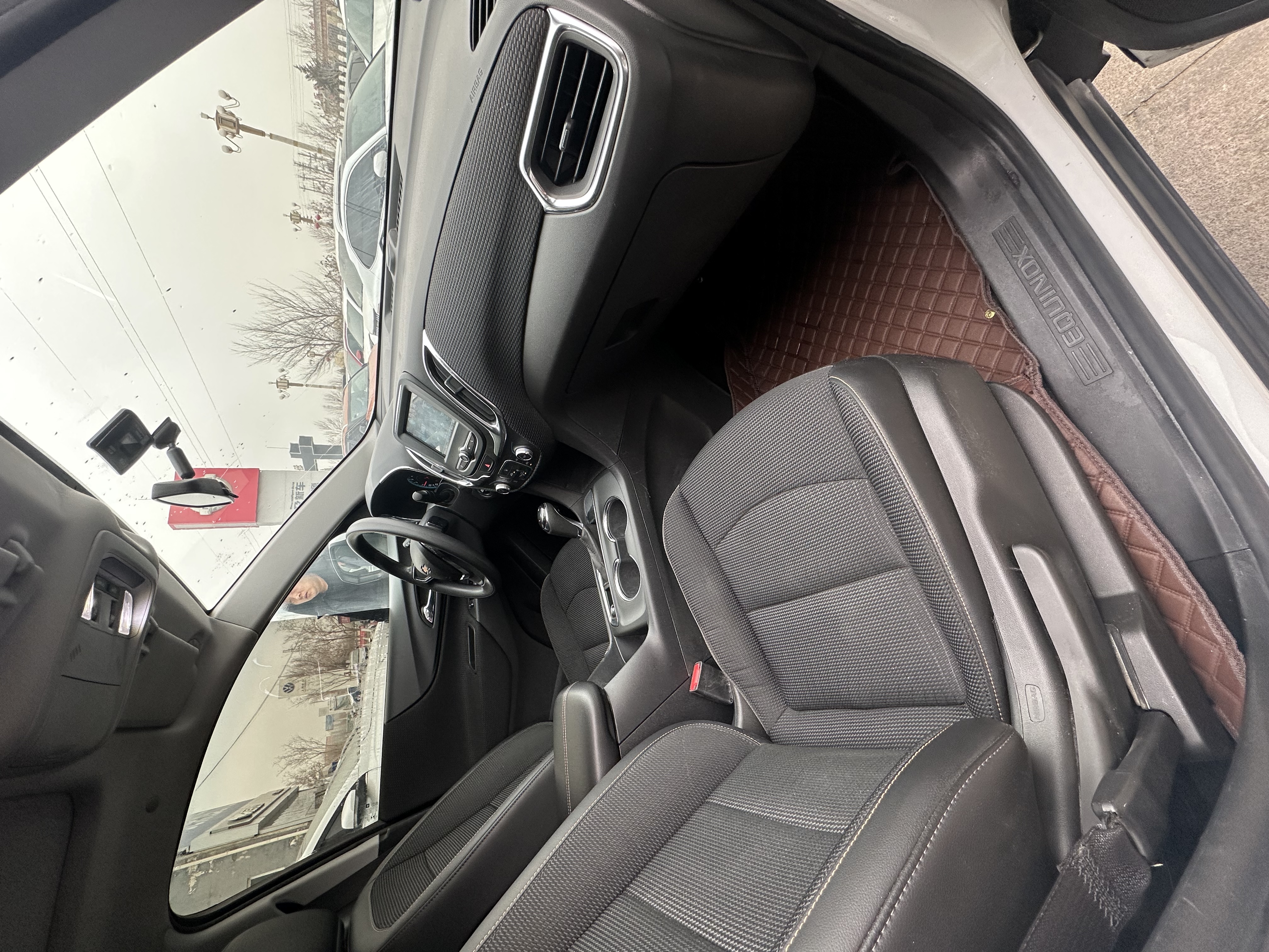 Chevrolet Equinox 2019 car image #14