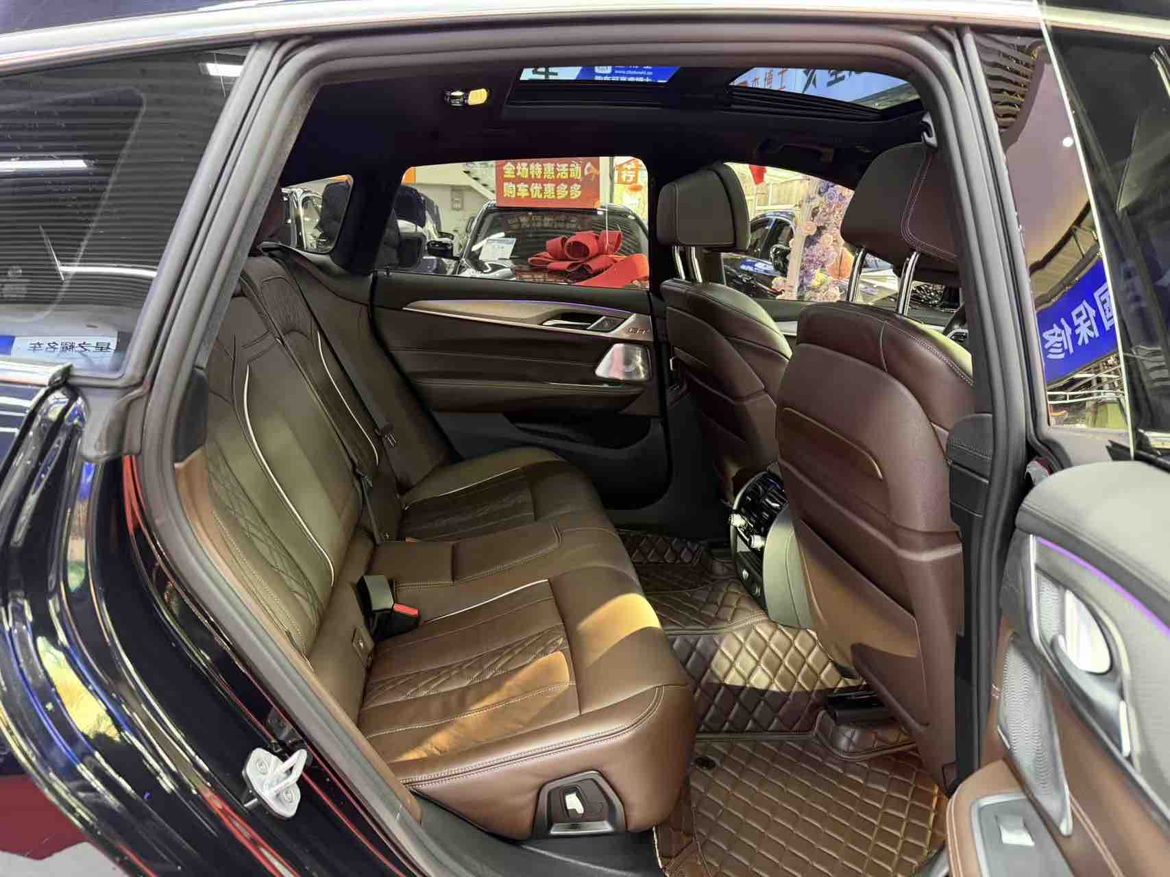 BMW 6 Series GT 2019 car image #14