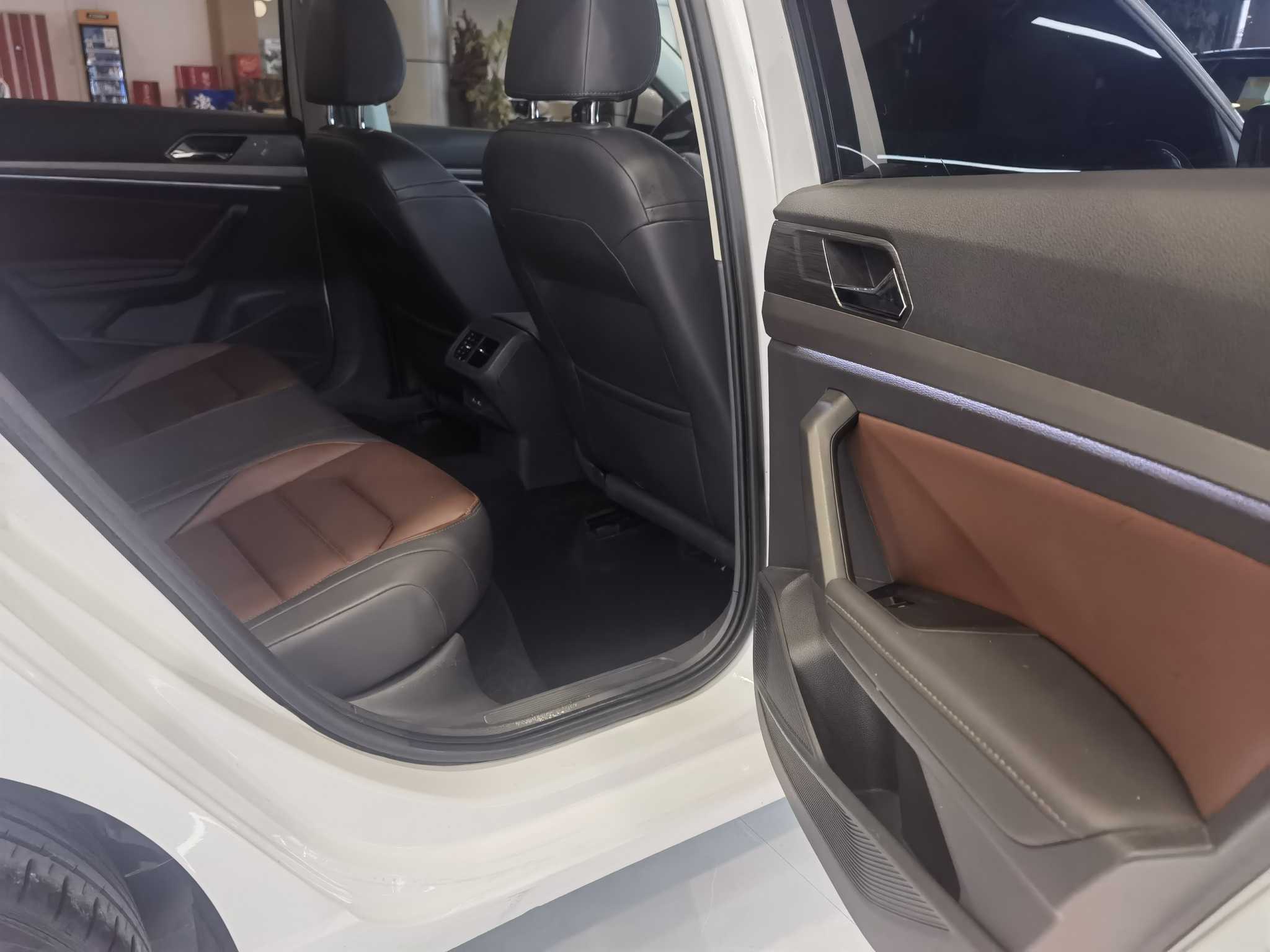 Volkswagen Lavida 2020 car image #14