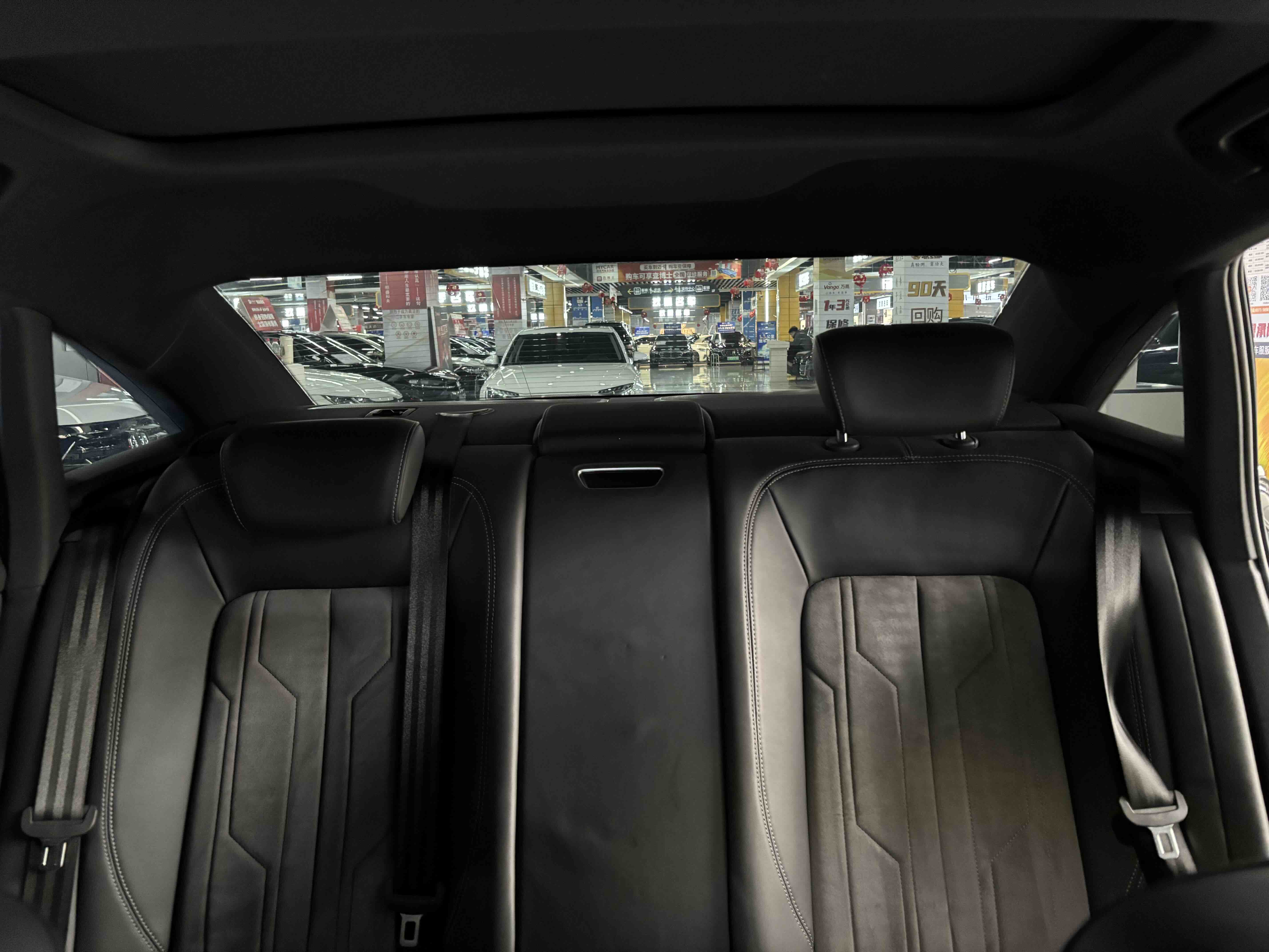 Audi A6L 2019 car image #14
