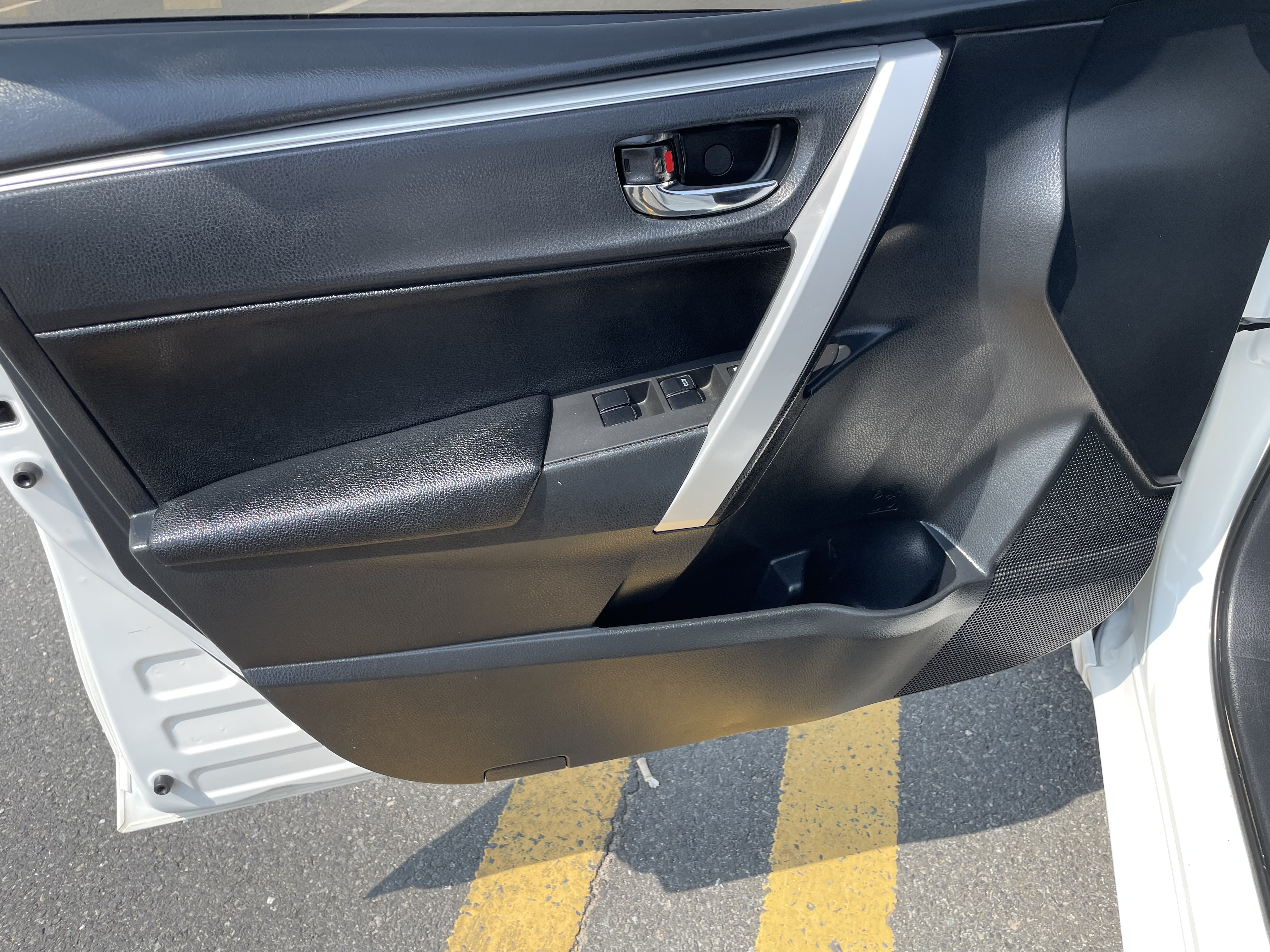 Toyota Corolla Hybird E+ 2019 car image #14