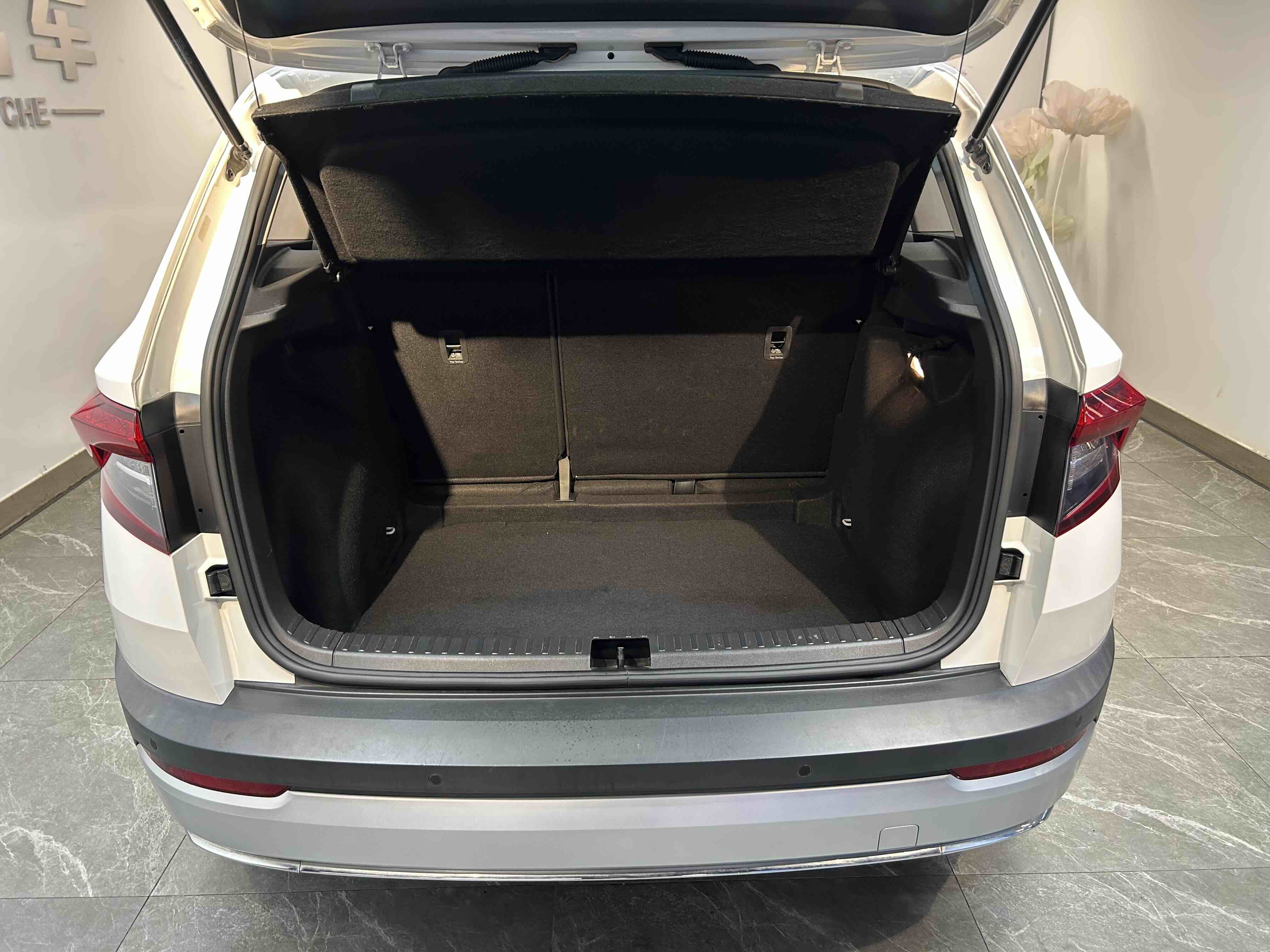 Skoda Karoq 2020 car image #14