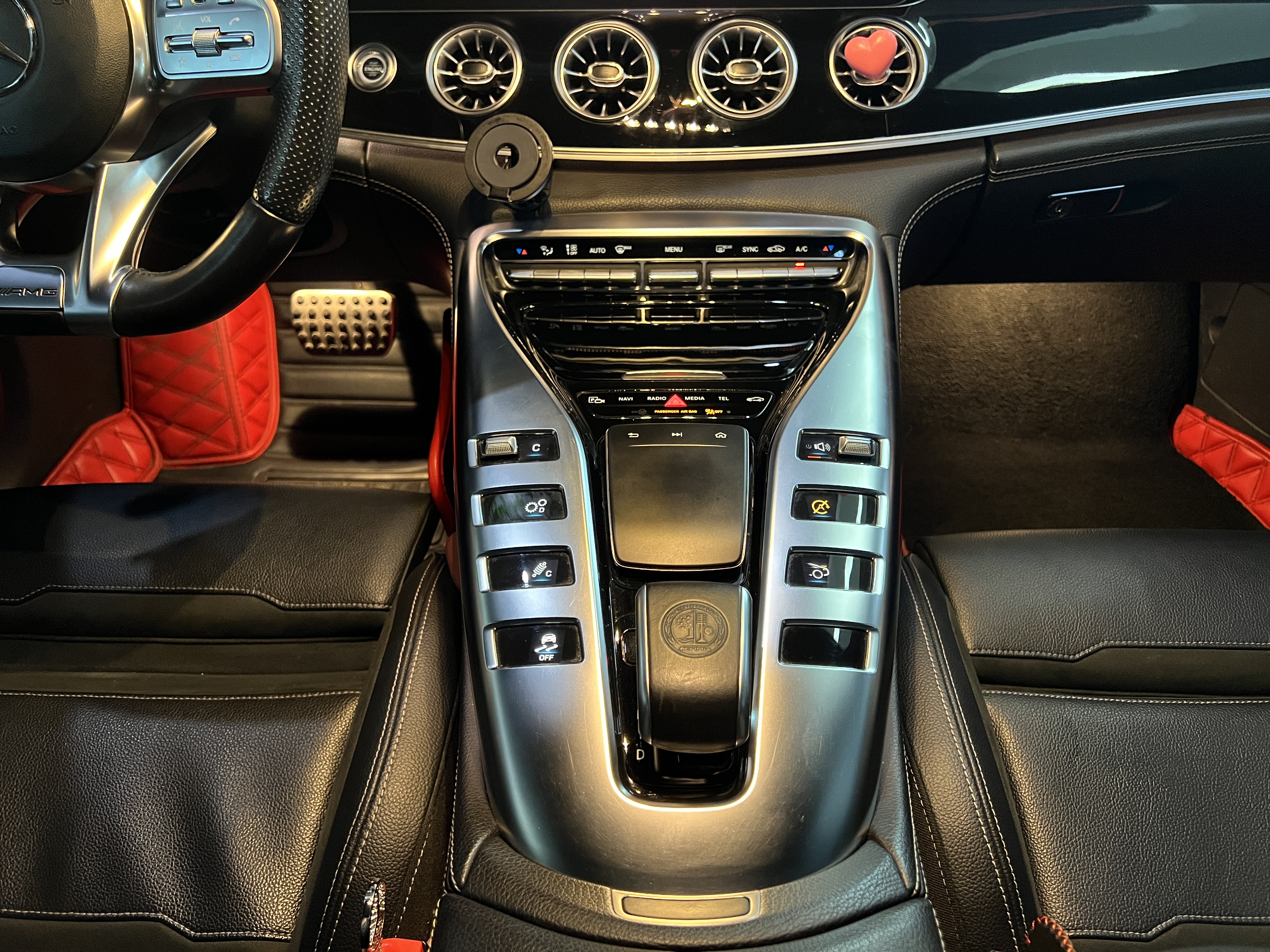 Mercedes-Benz AMG GT 2019 imagen de coche #14