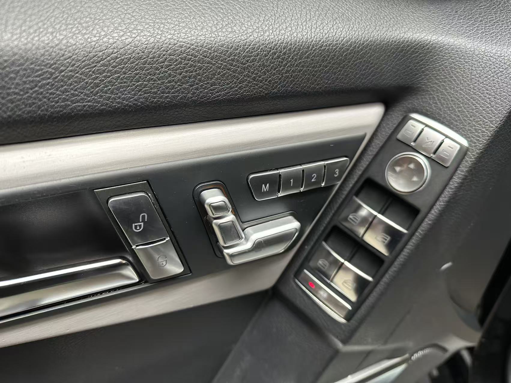 Mercedes-Benz GLK Class 2015 car image #14