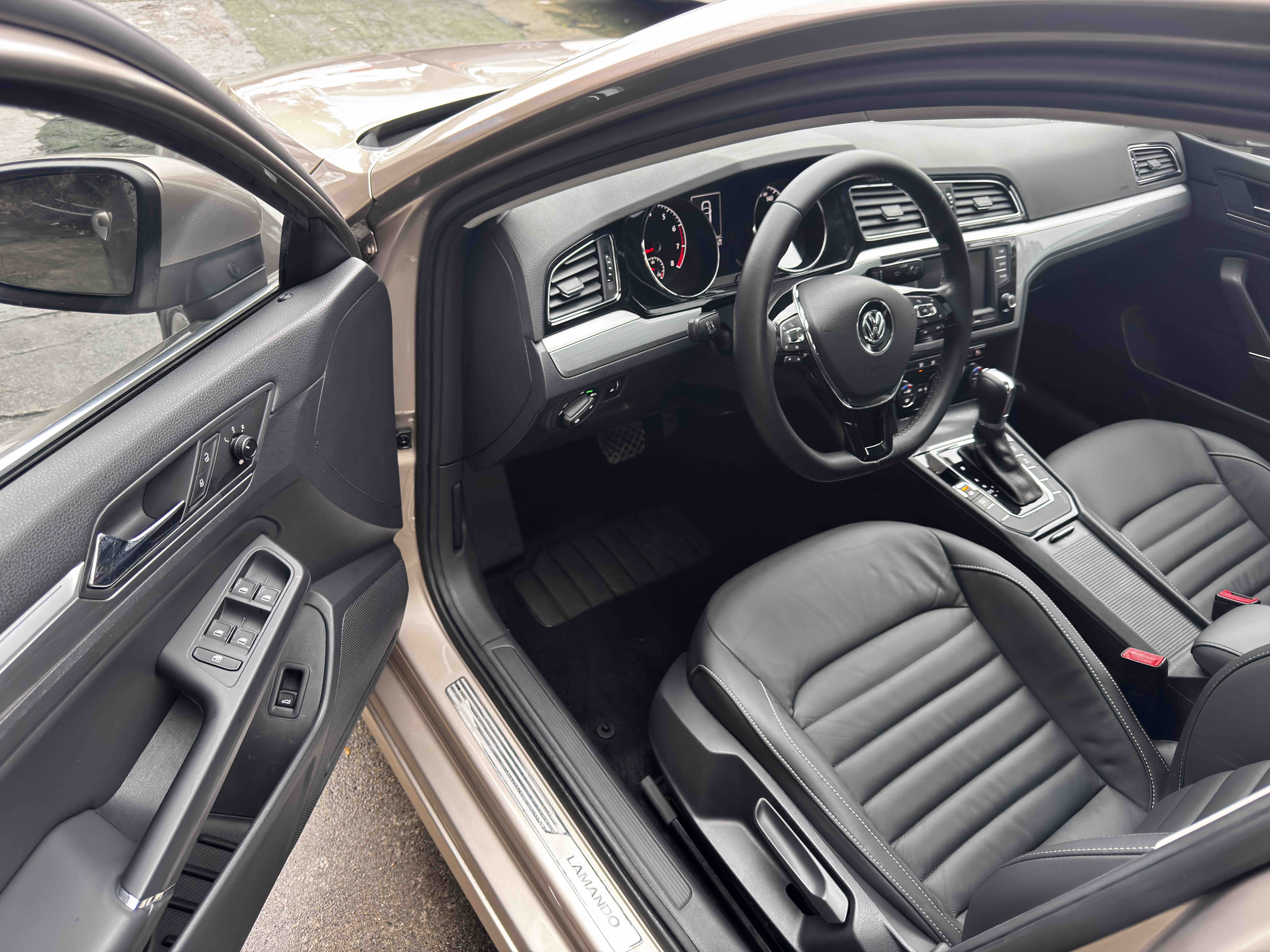 Volkswagen Lamando 2016 immagine di auto #14