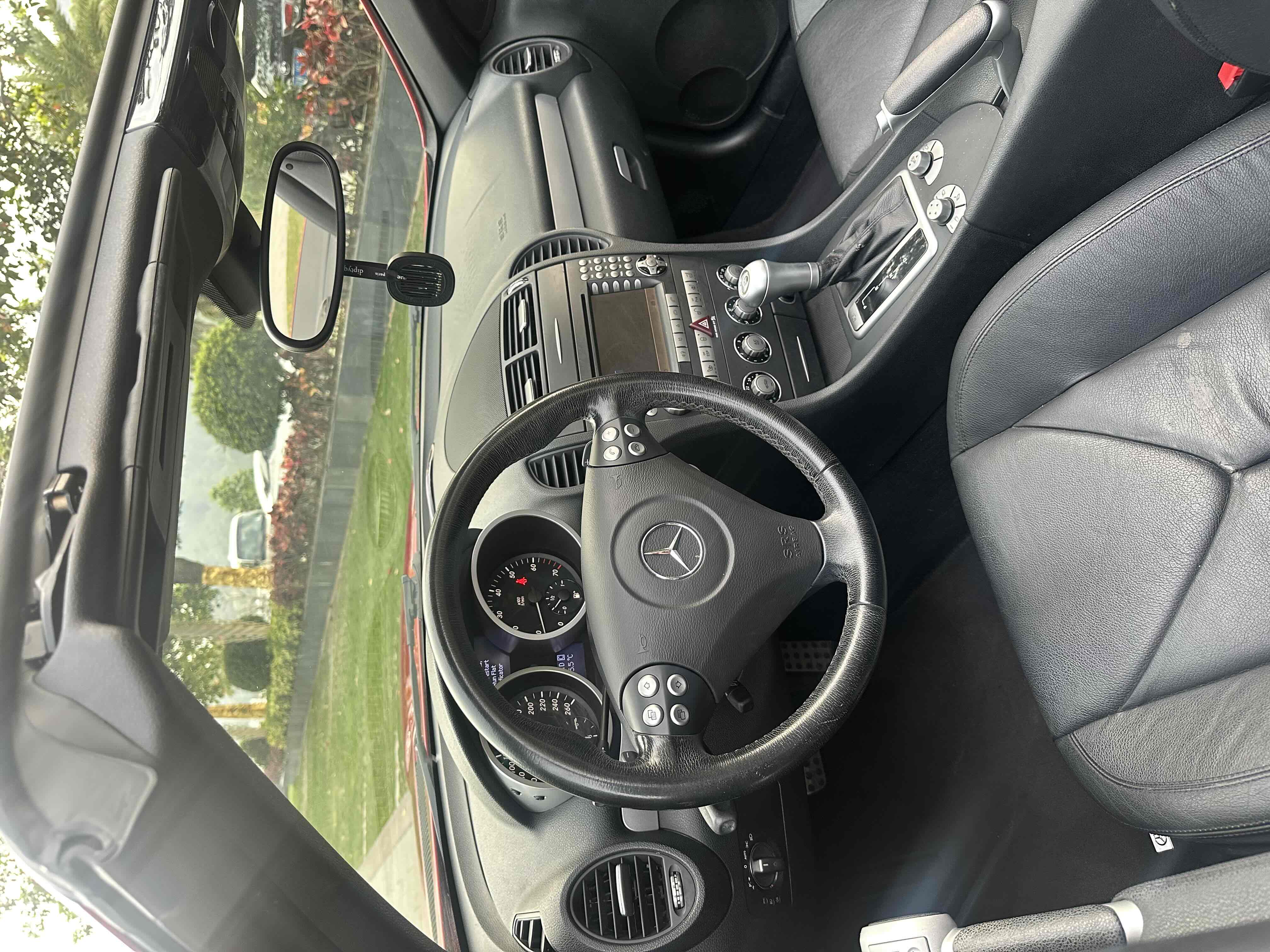 Mercedes-Benz CLK Class 2008 car image #14