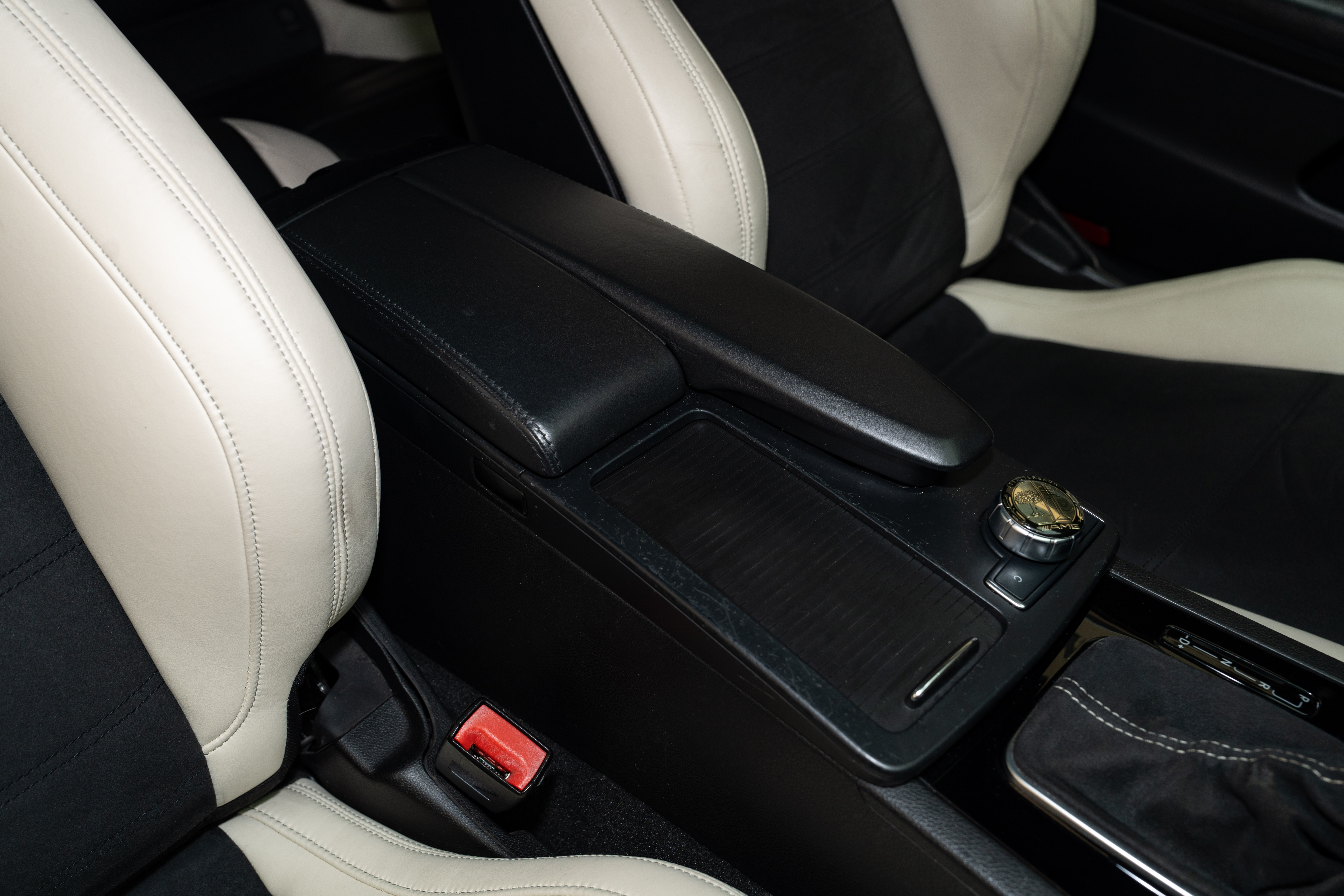 Mercedes-Benz C AMG 2013 immagine di auto #14