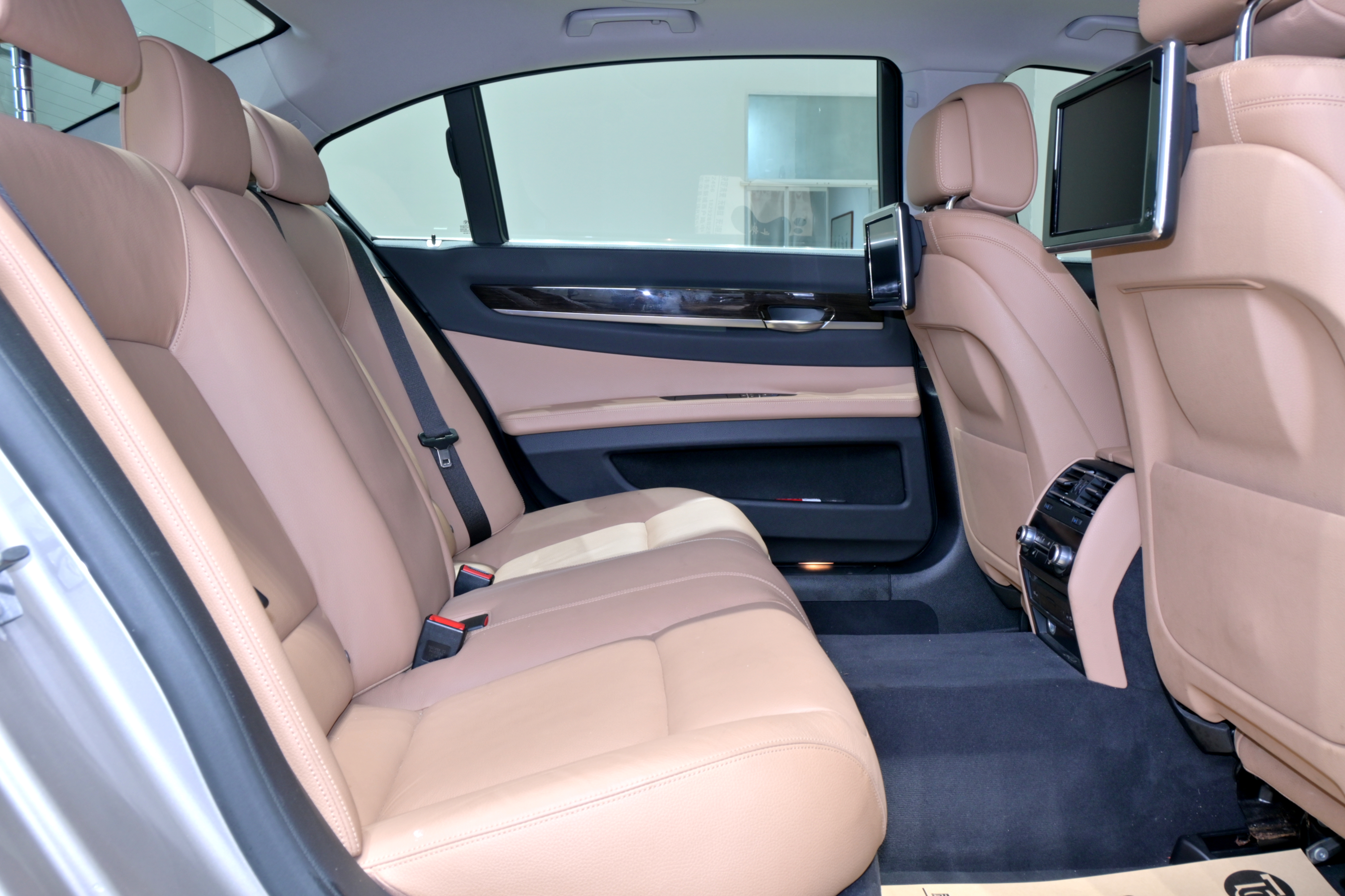 BMW 7 Series 2014 #14 BMW 7 Series 2014 car image #14
