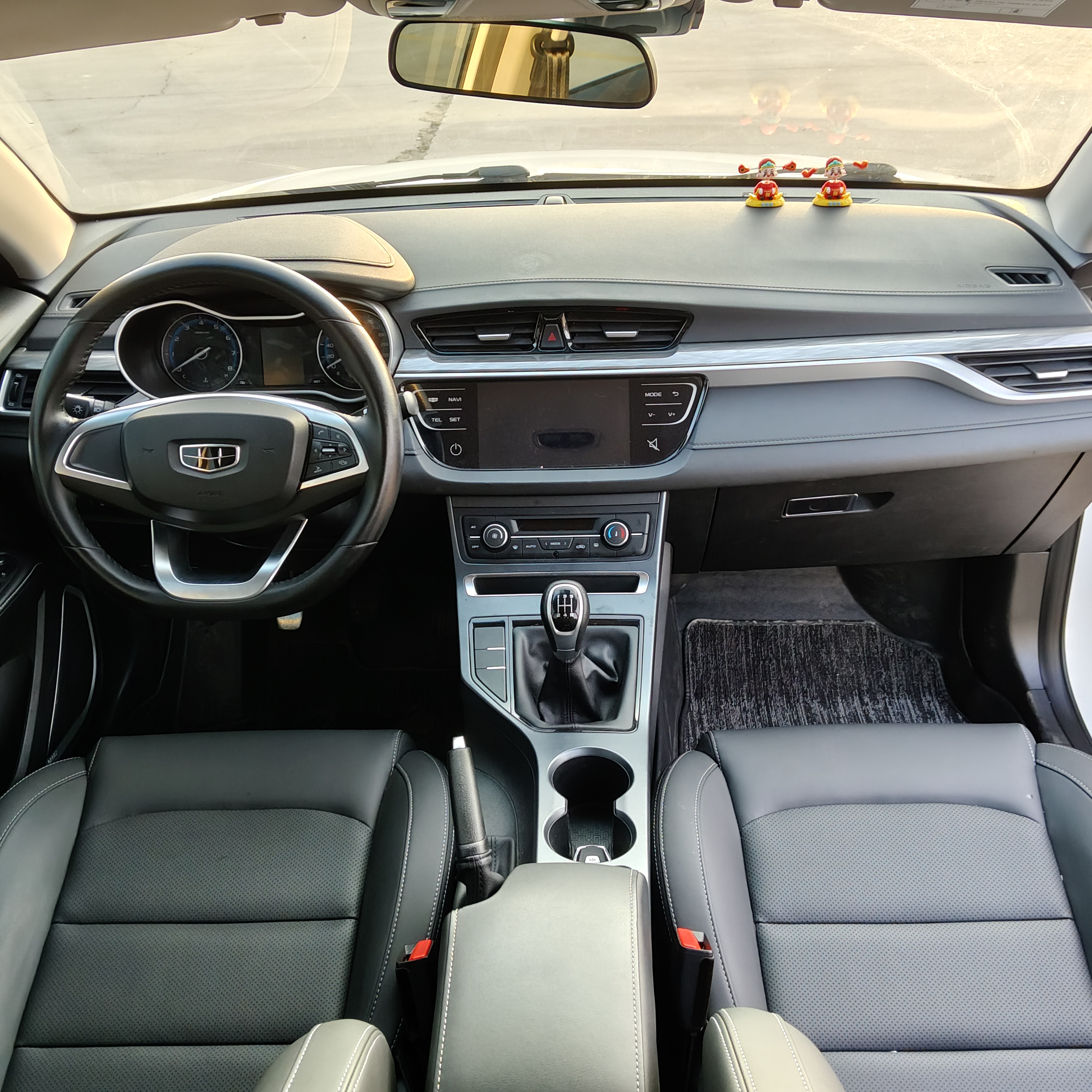 GEELY Emgrand 2019 #14 GEELY Emgrand 2019 car image #14