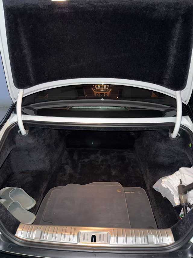 劳斯莱斯 古思特 2011 汽车图片 #14