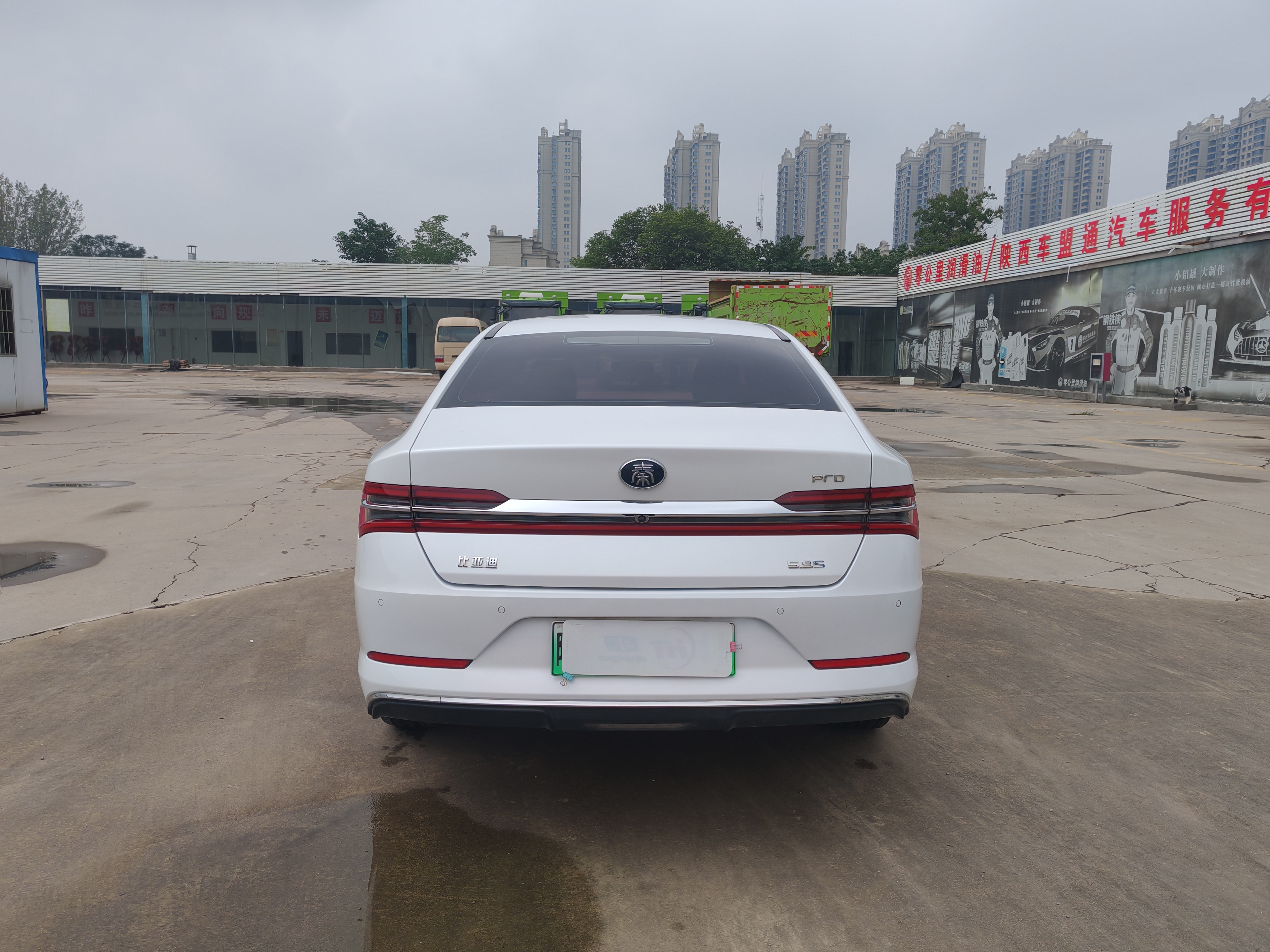 BYD Qin Pro New Energy 2019 #14 BYD Qin Pro New Energy 2019 car image #14