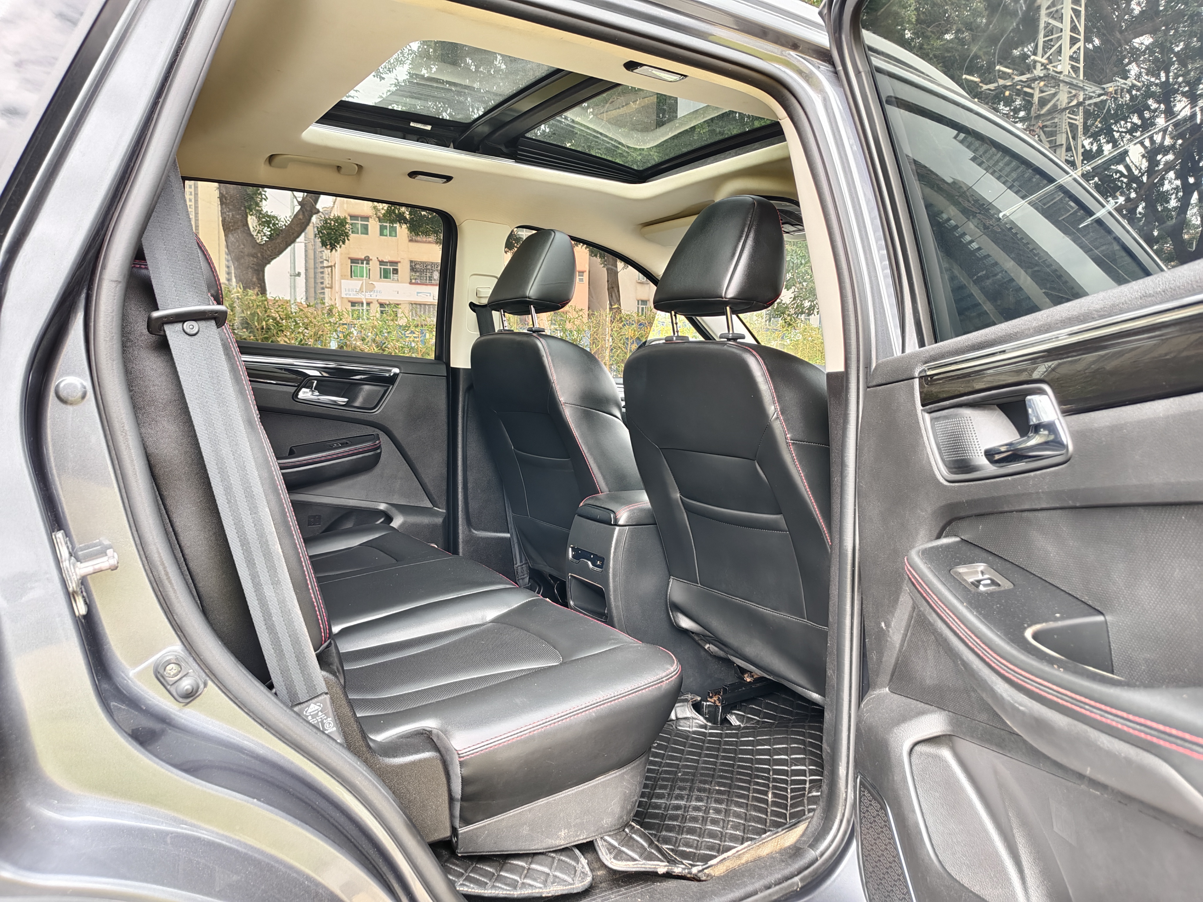 SWM斯威汽车 SWM斯威G05 2019 汽车图片 #14