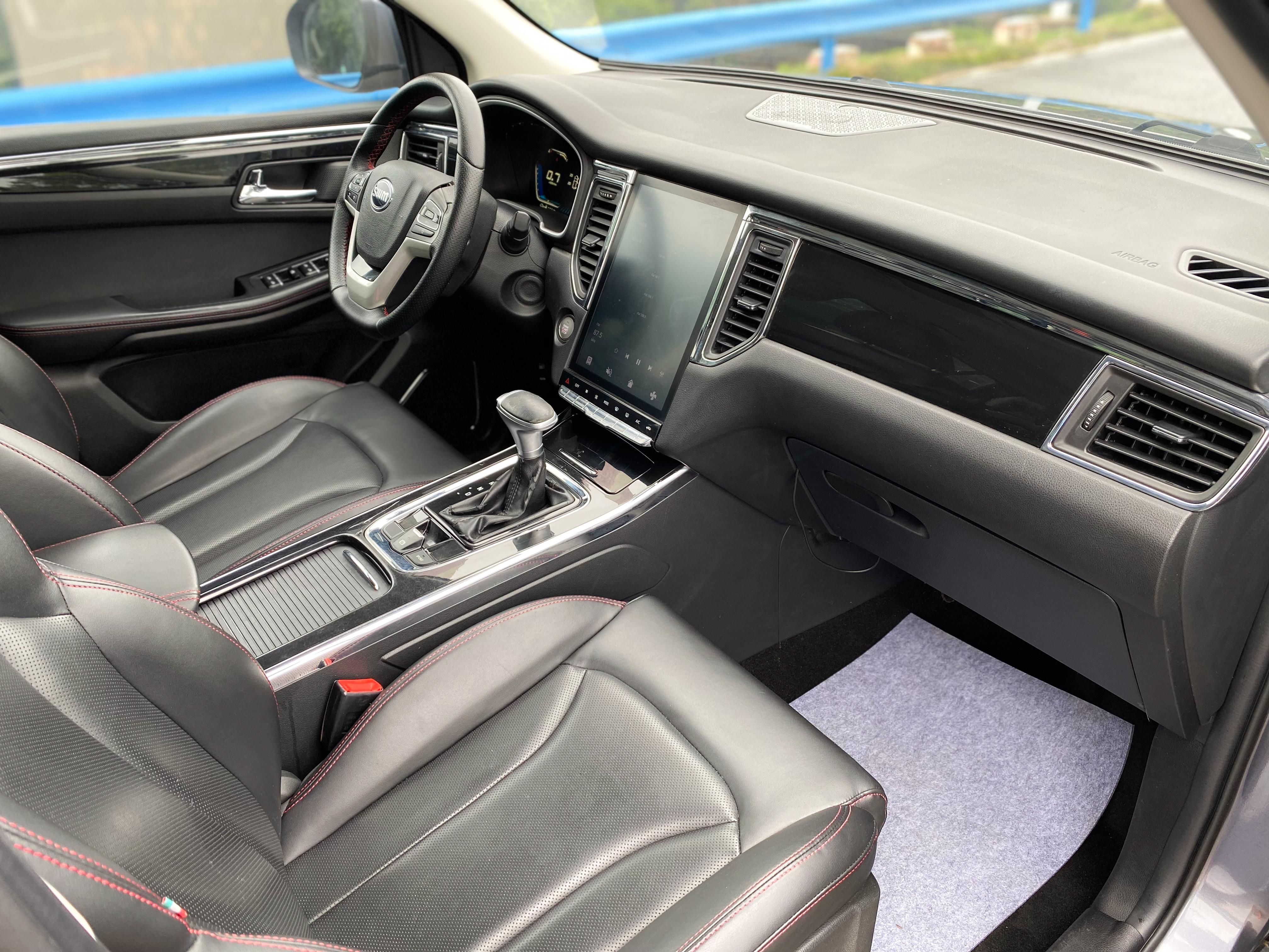 SWM斯威汽车 SWM斯威G05 2019 汽车图片 #14