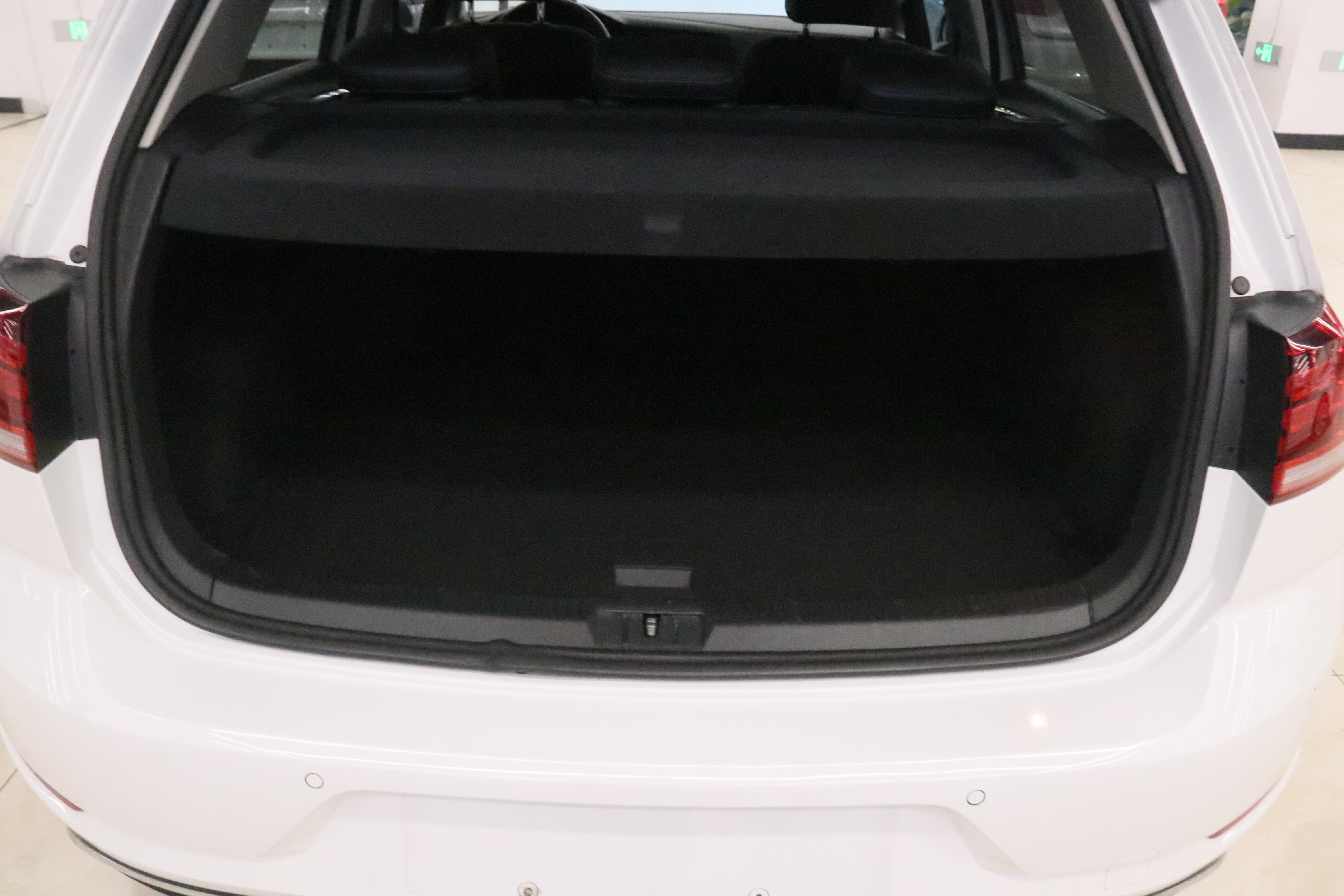 Volkswagen Golf Pure Electric 2020 #14 Volkswagen Golf Pure Electric 2020 car image #14