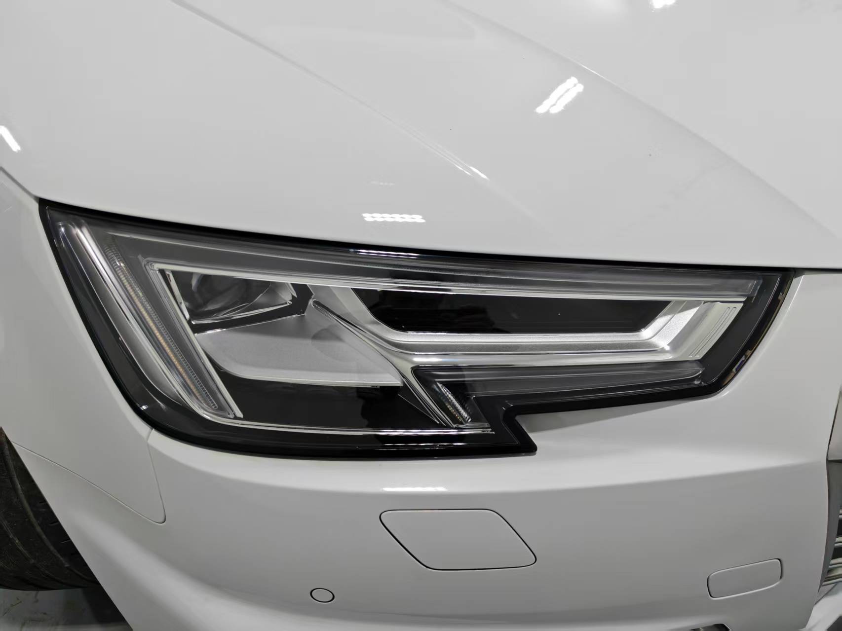 Audi A4 (Imported) 2020 #14 Audi A4 (Imported) 2020 car image #14