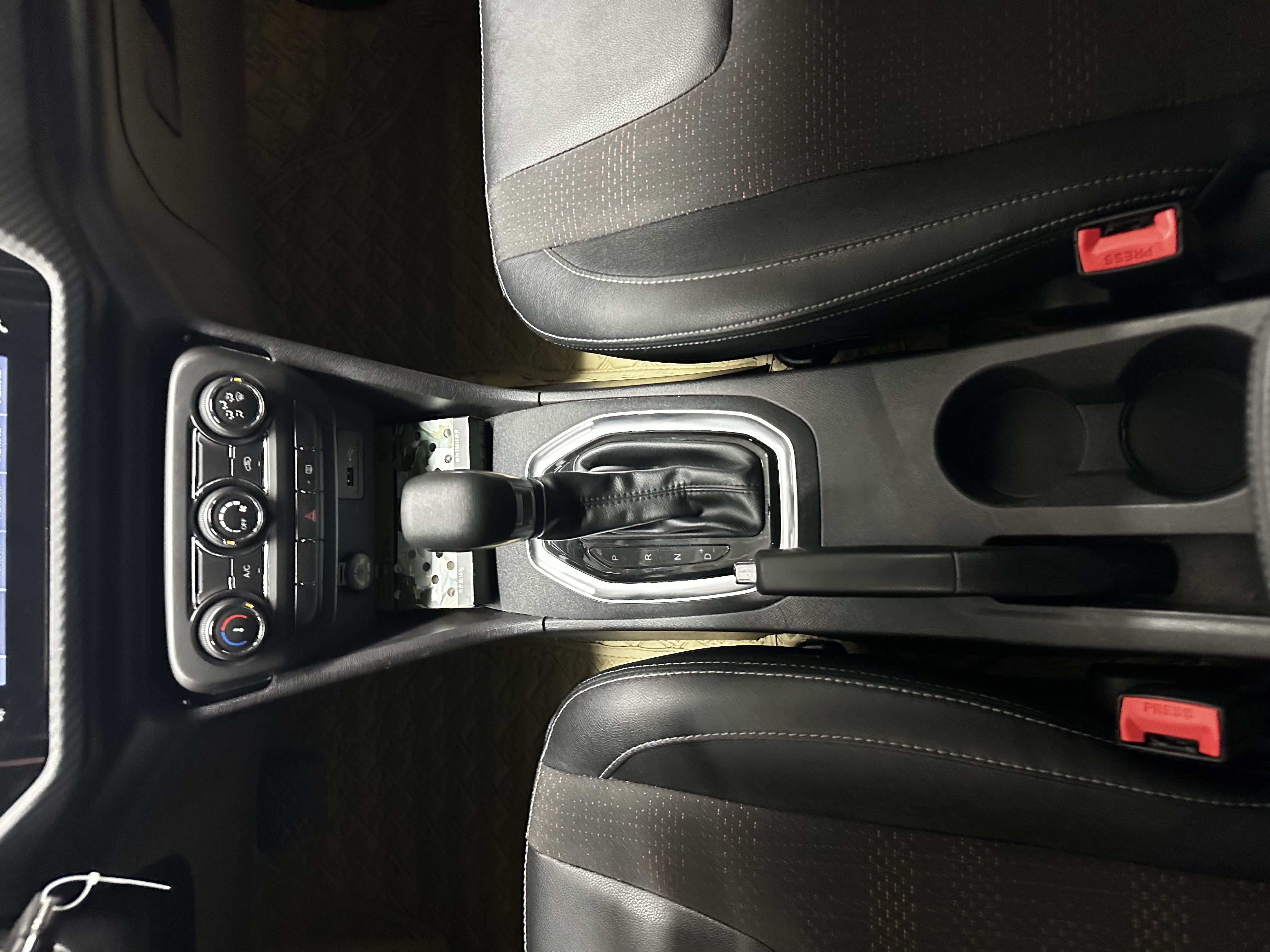 Chery Tiggo 3x 2021 car image #14