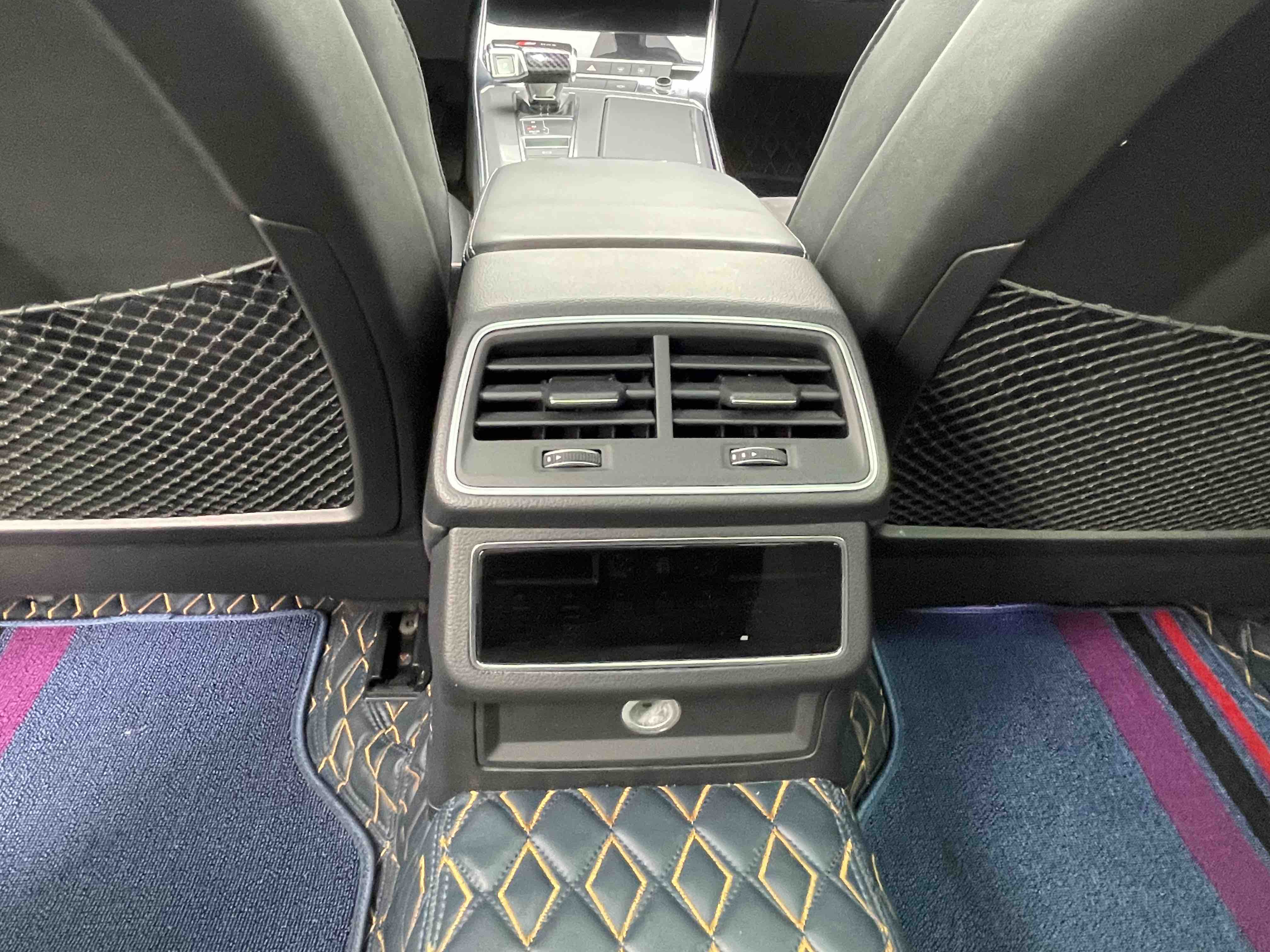 Audi A6L New Energy 2020 #14 Audi A6L New Energy 2020 car image #14