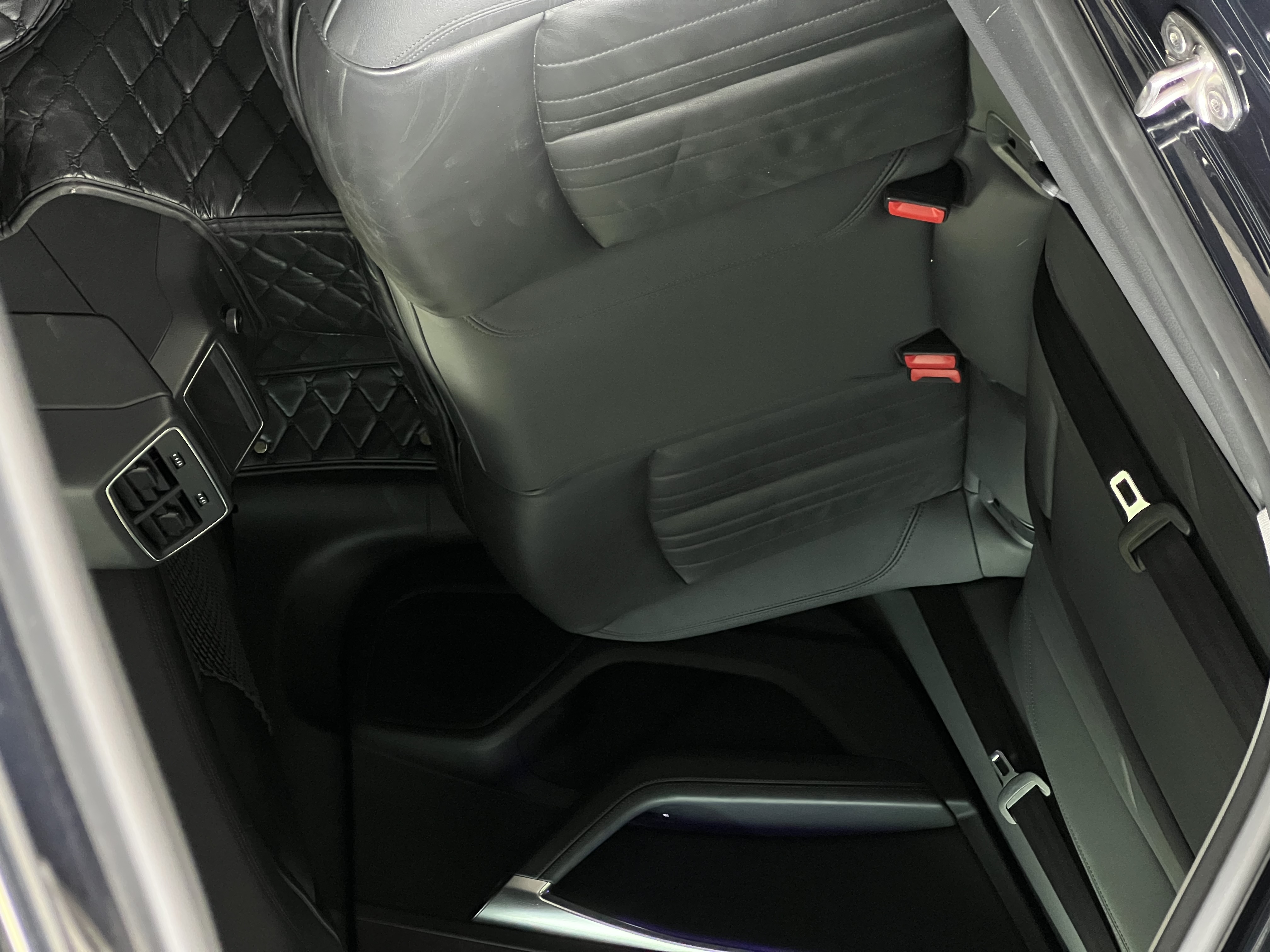 Audi A6 (Imported) 2021 car image #14