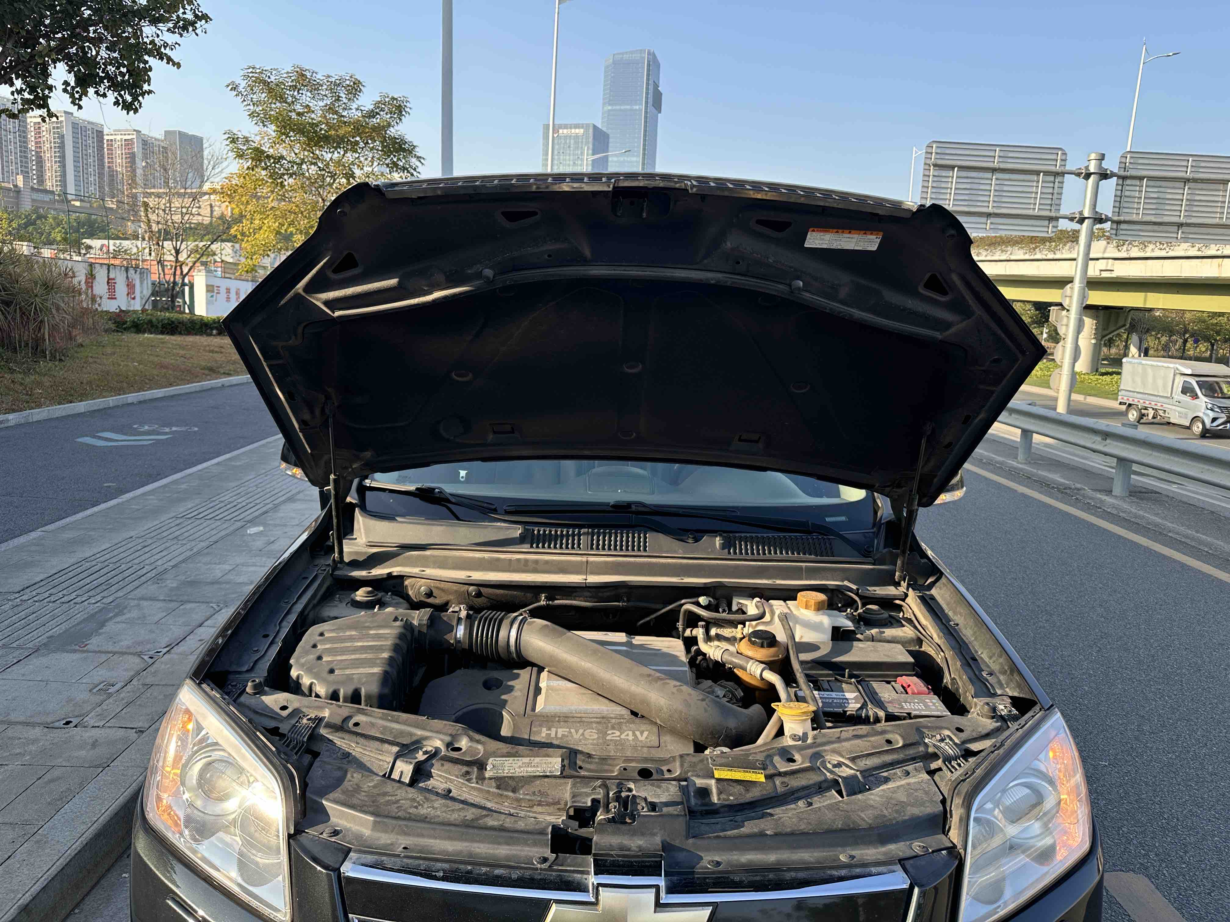 Chevrolet Captiva (Imported) 2011 car image #14