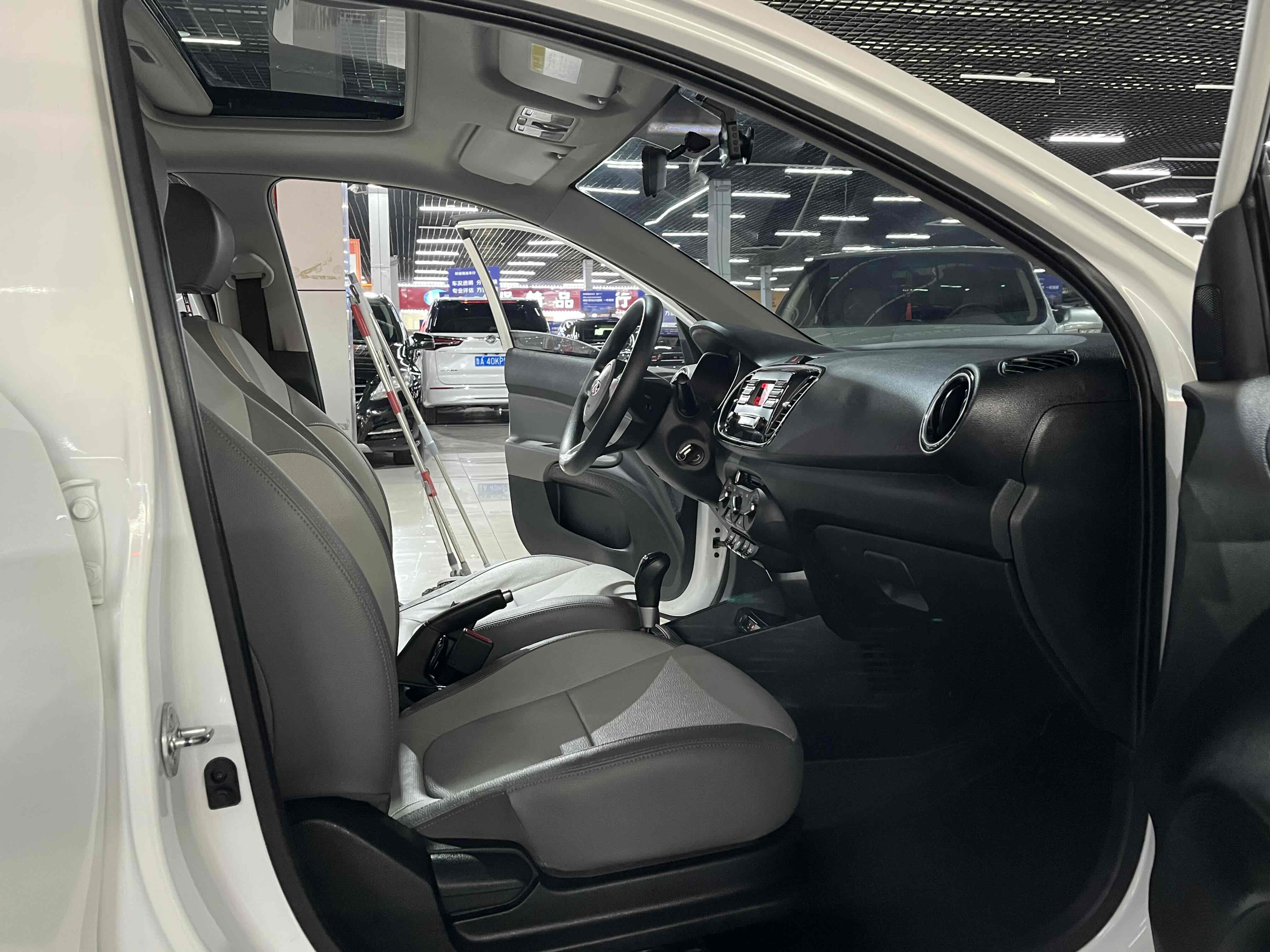 起亚 焕驰 2020 汽车图片 #14