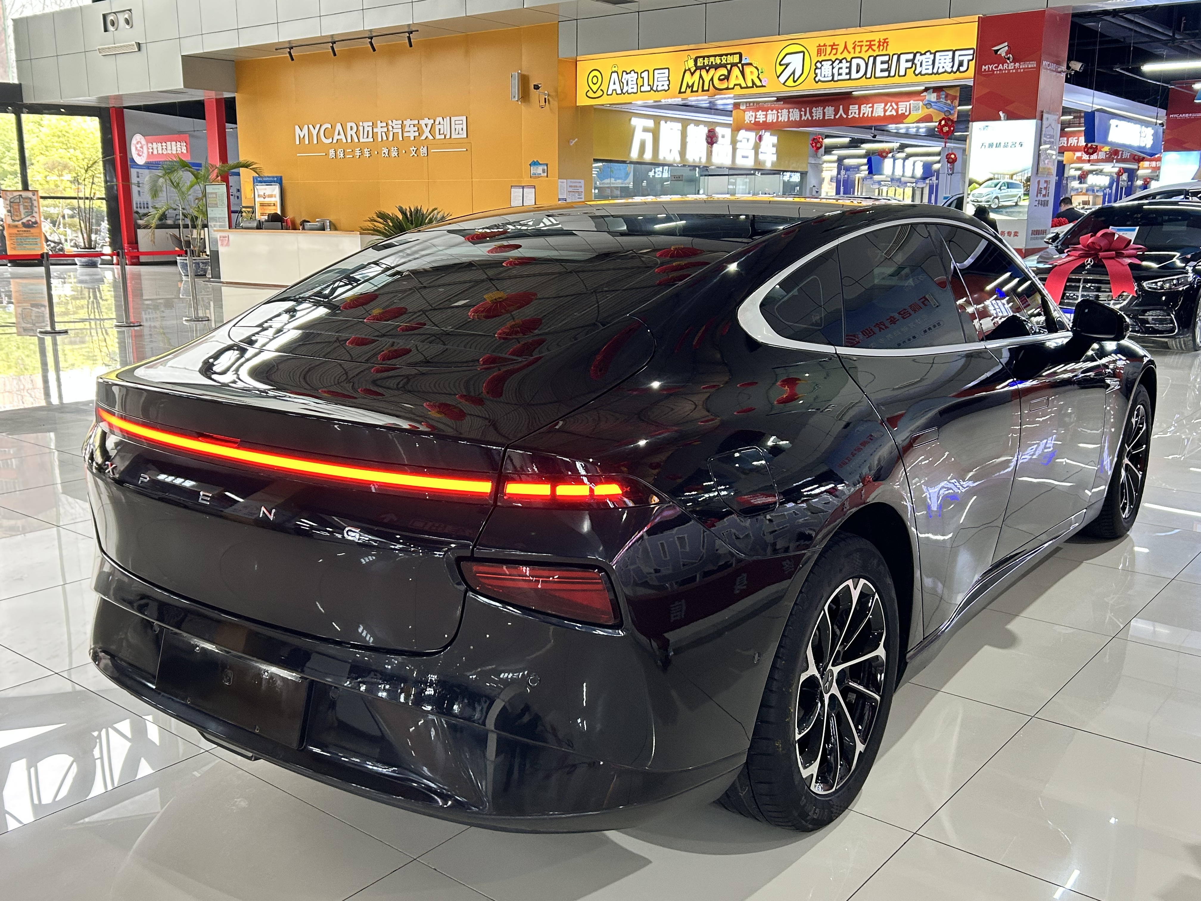 小鹏 小鹏P7 2021 汽车图片 #14