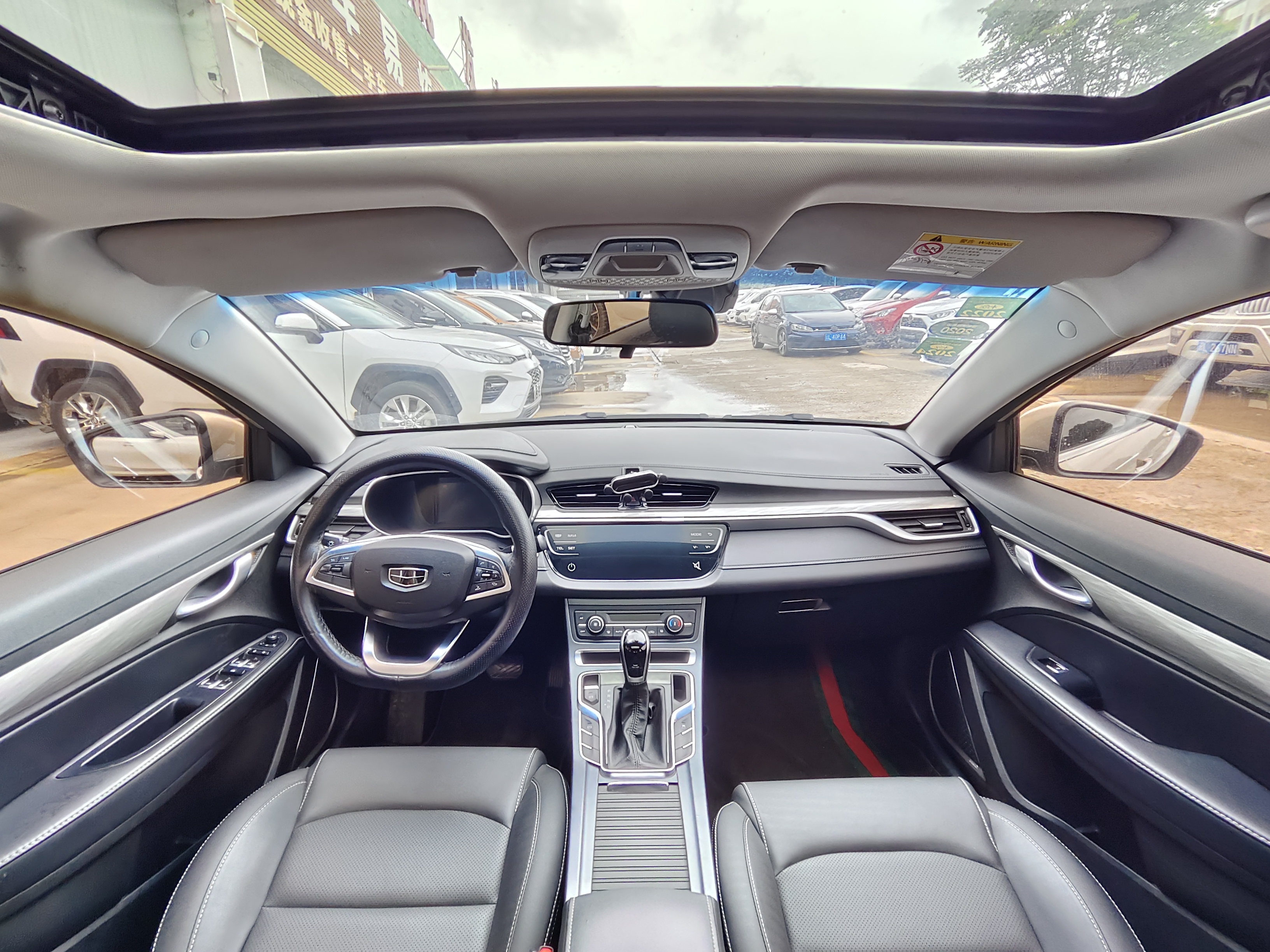 GEELY Emgrand 2020 #14 GEELY Emgrand 2020 car image #14