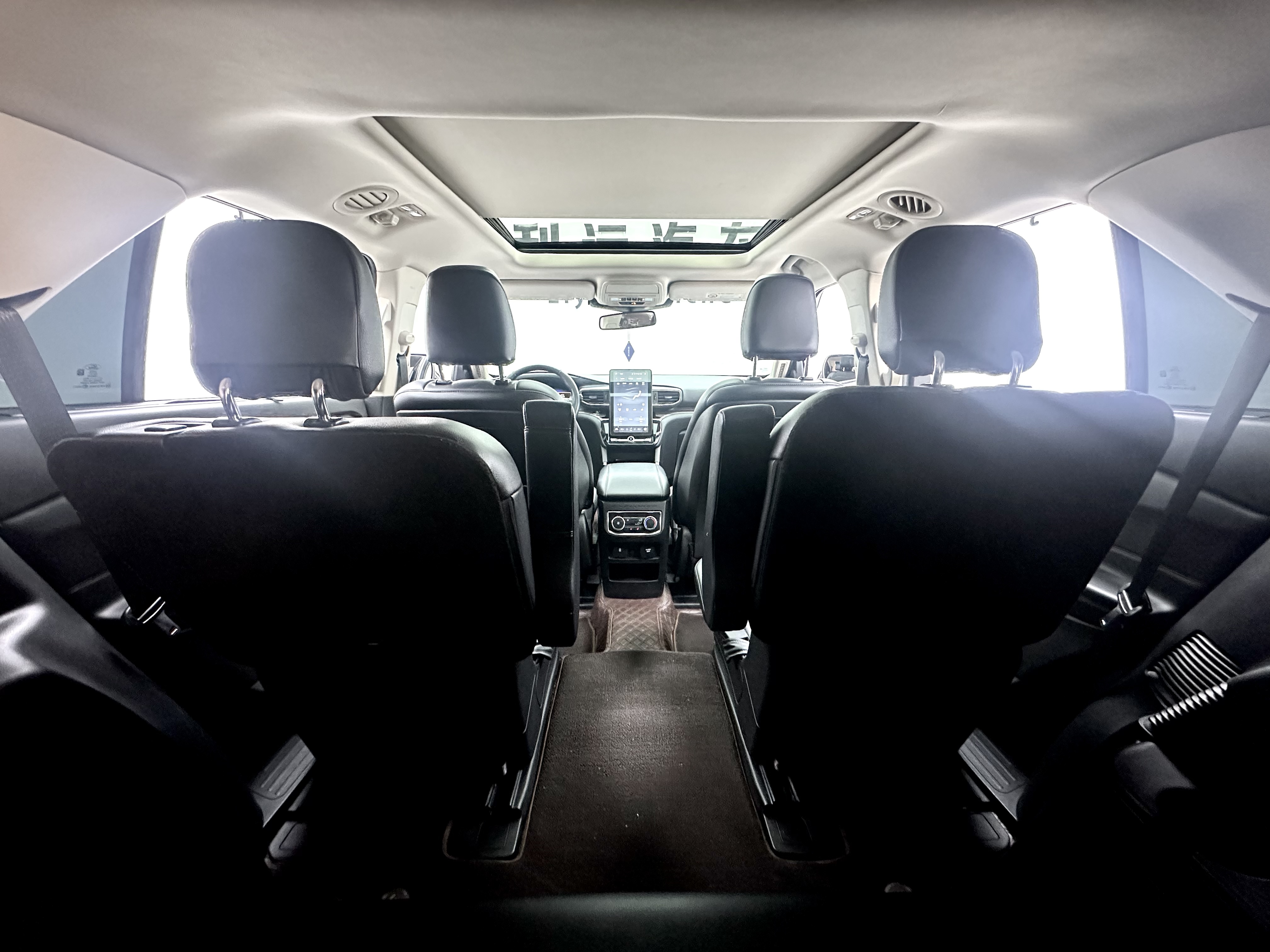 Ford Explorer 2022 #14 Ford Explorer 2022 car image #14