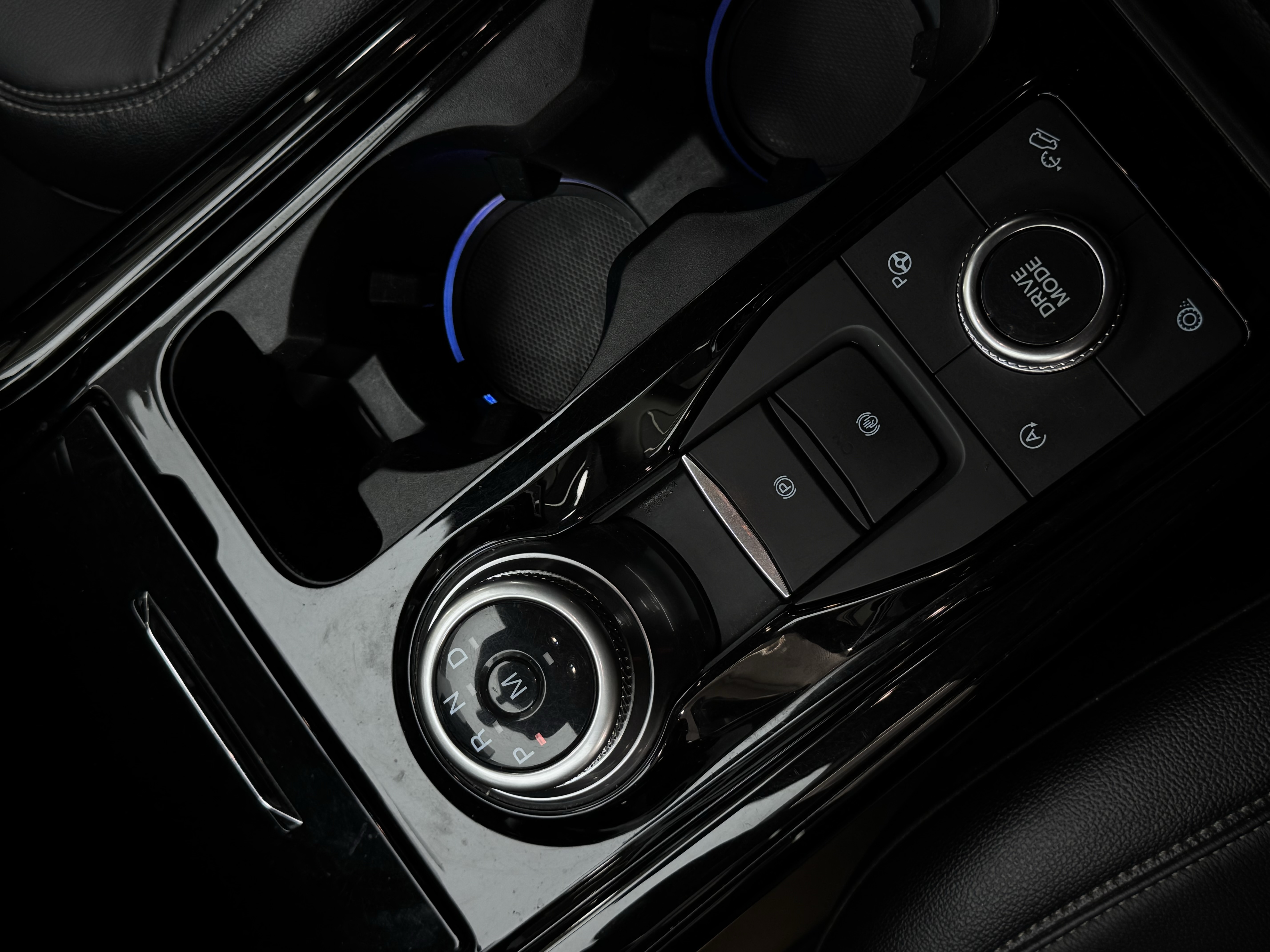 Ford Explorer 2020 #14 Ford Explorer 2020 car image #14