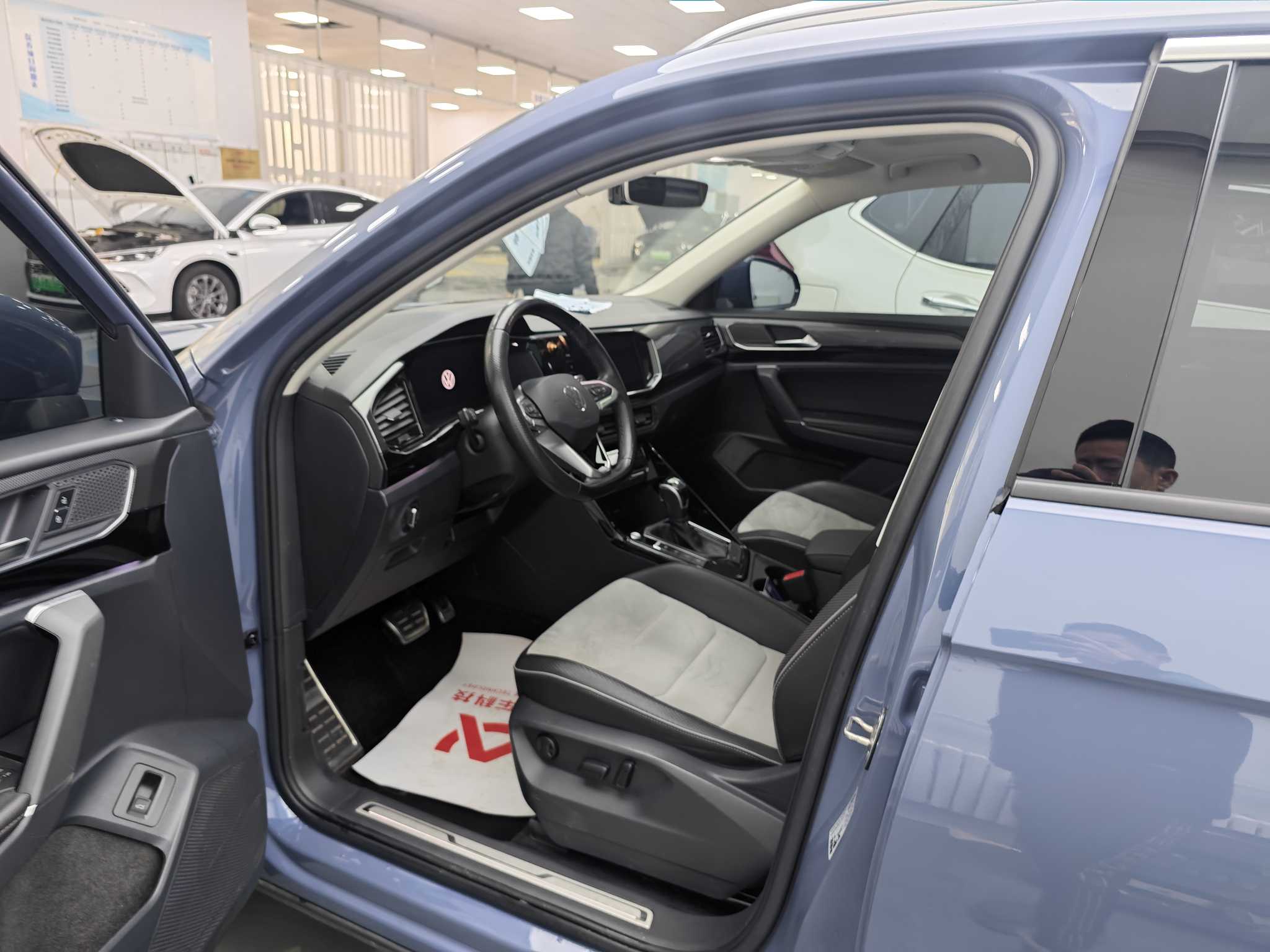 Volkswagen Tayron X 2021 #14 Volkswagen Tayron X 2021 car image #14