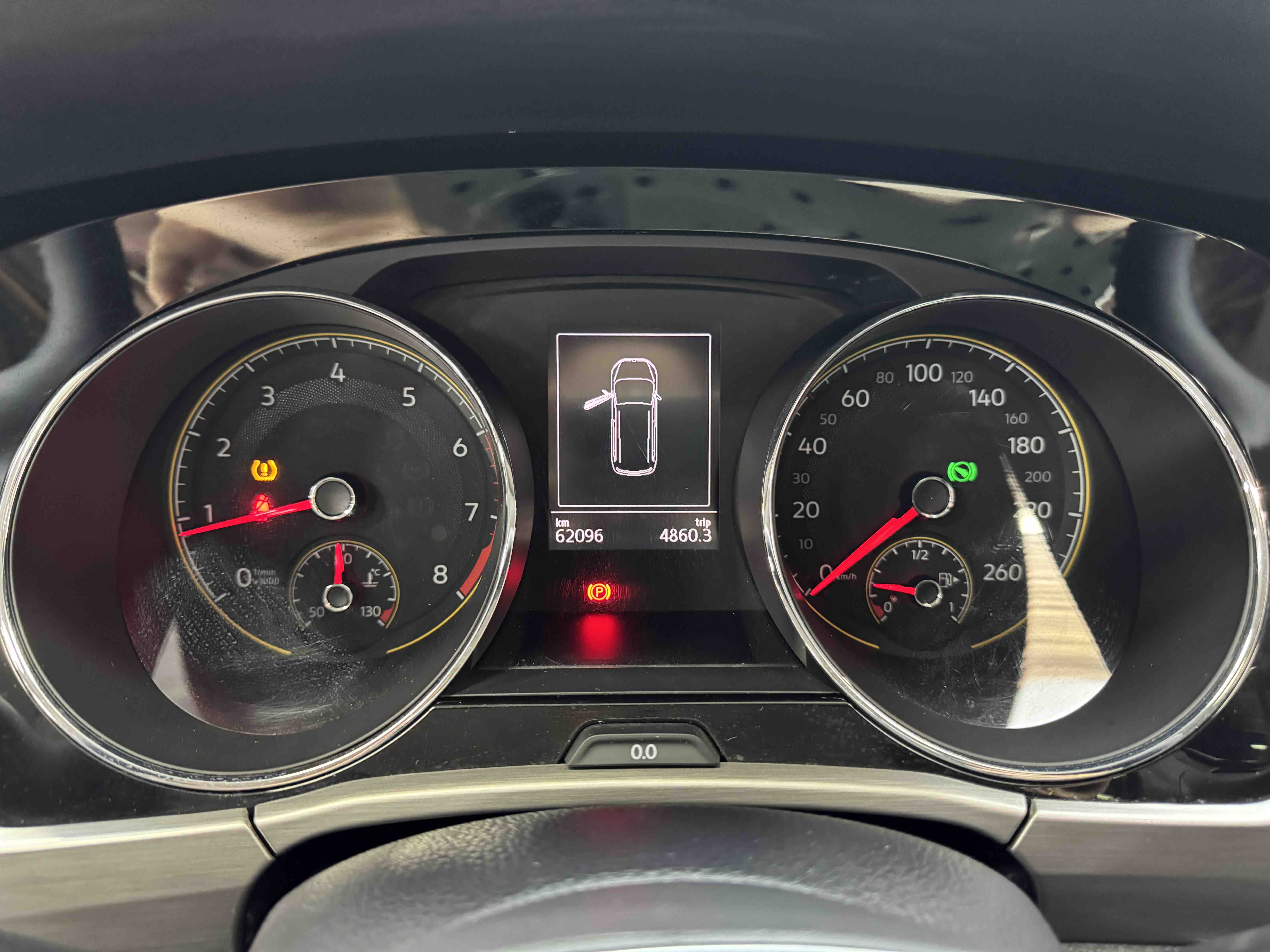 Volkswagen Touran 2021 car image #14