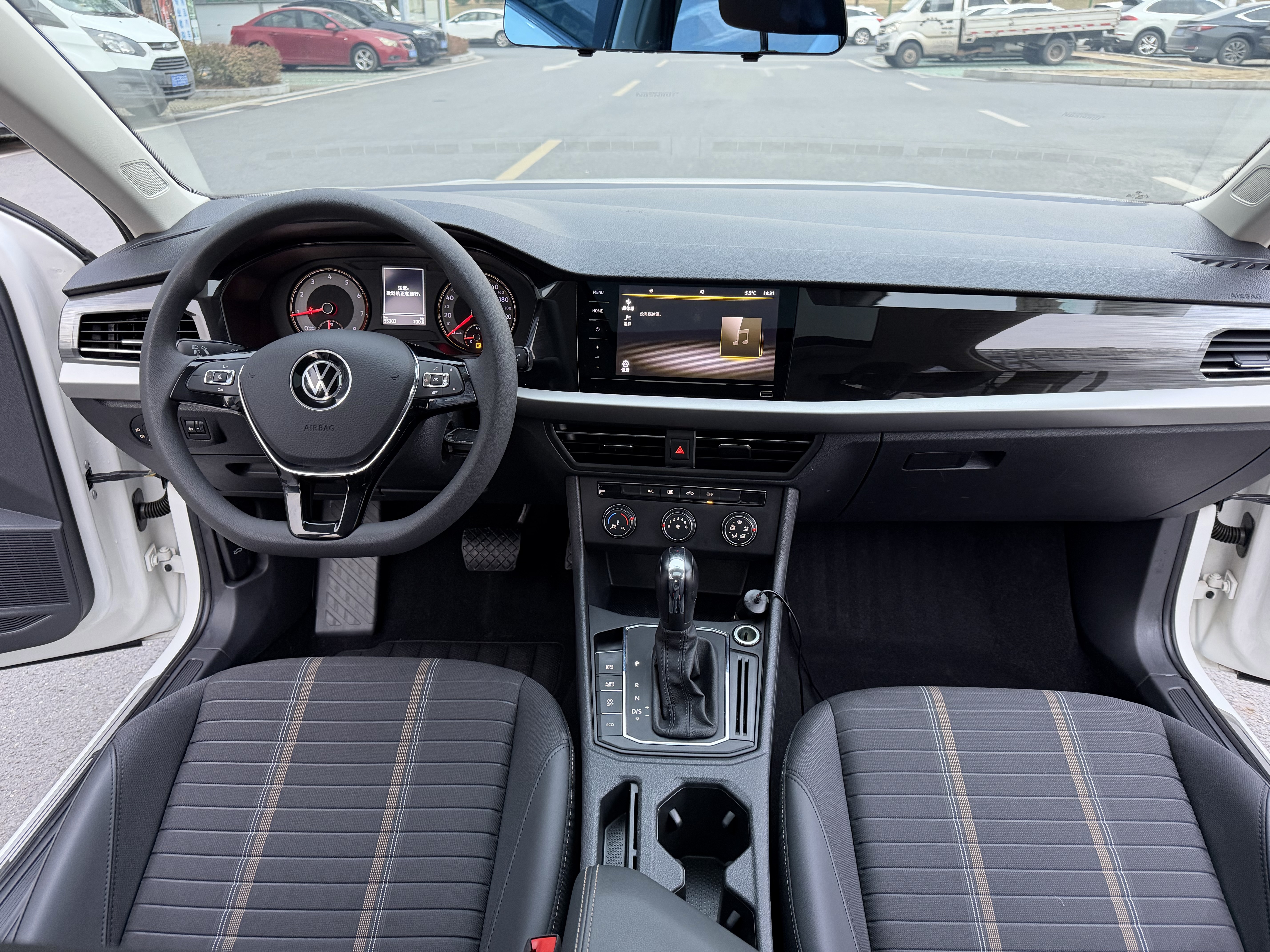 Volkswagen Lavida 2021 car image #14