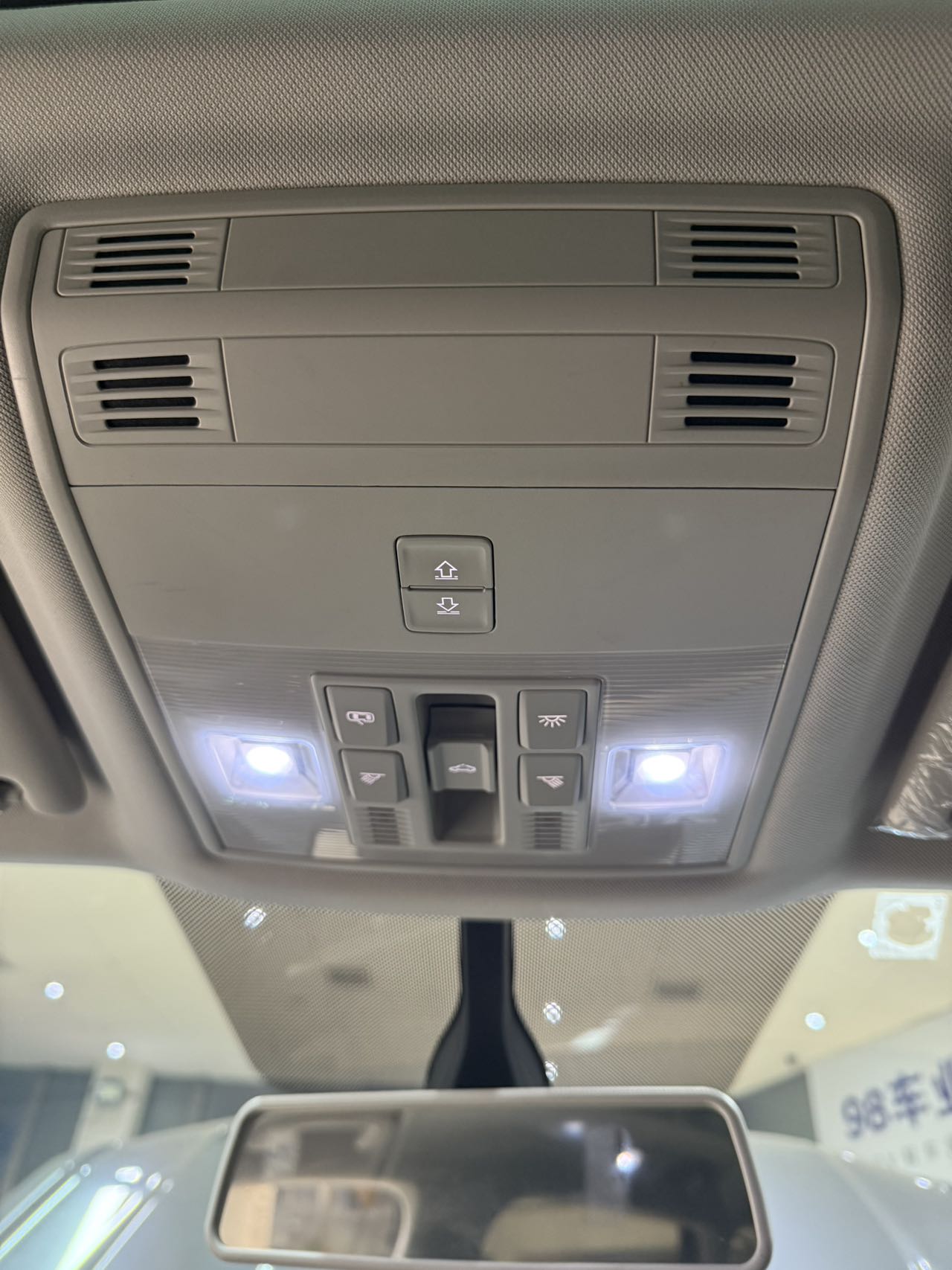 Volkswagen Tharu 2021 #14 Volkswagen Tharu 2021 car image #14