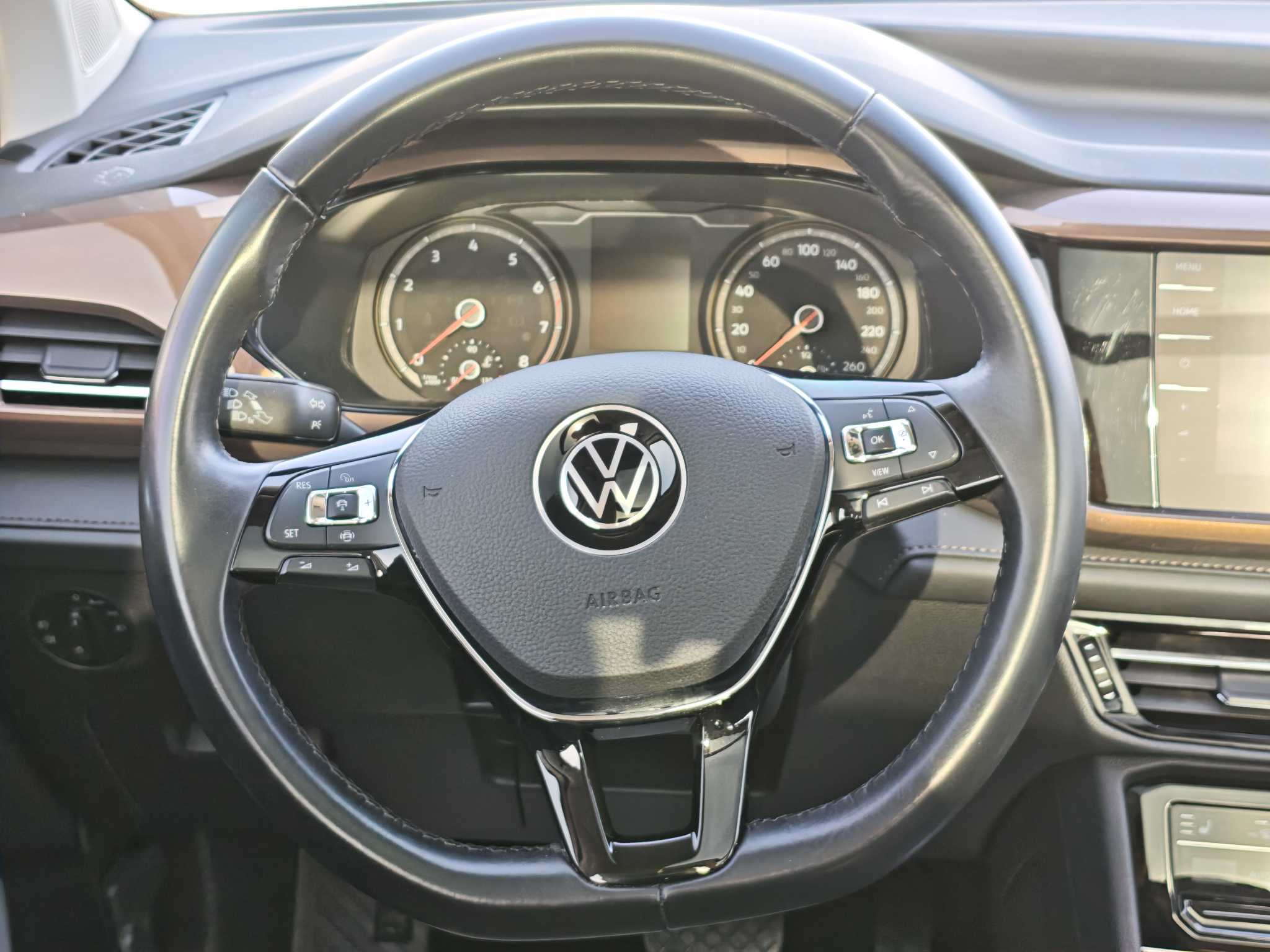Volkswagen Tharu 2021 car image #14