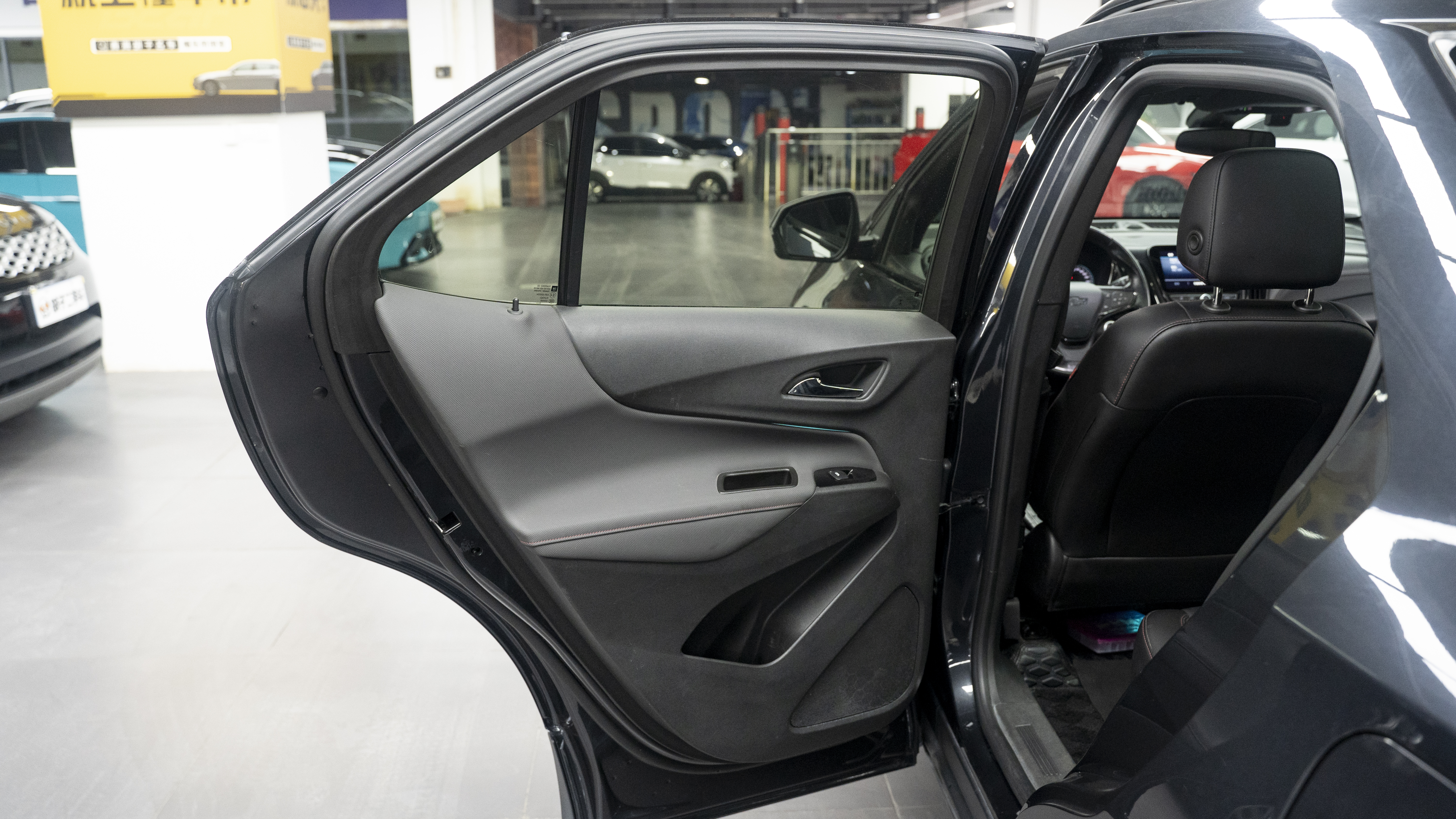 Chevrolet Equinox 2021 #14 Chevrolet Equinox 2021 car image #14